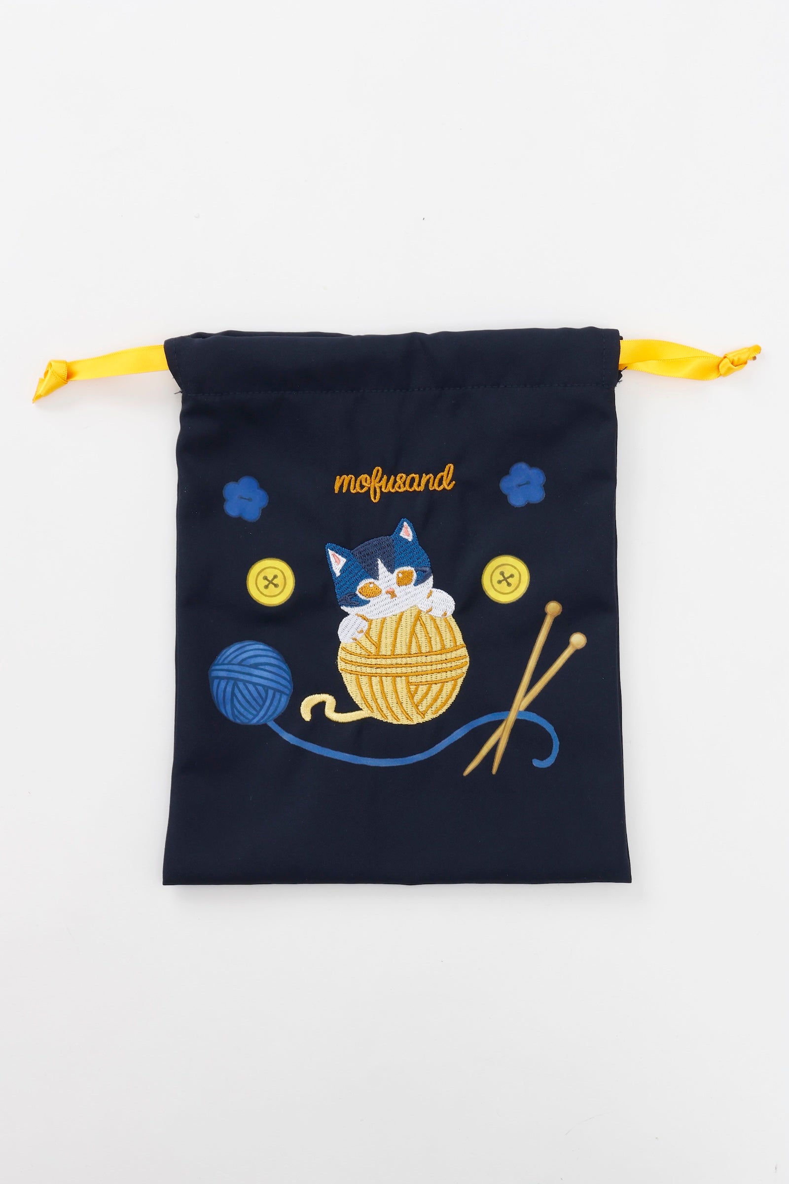 【2BUY10%OFF対象商品】mofusand 巾着 毛糸玉 だっこにゃん ネイビー