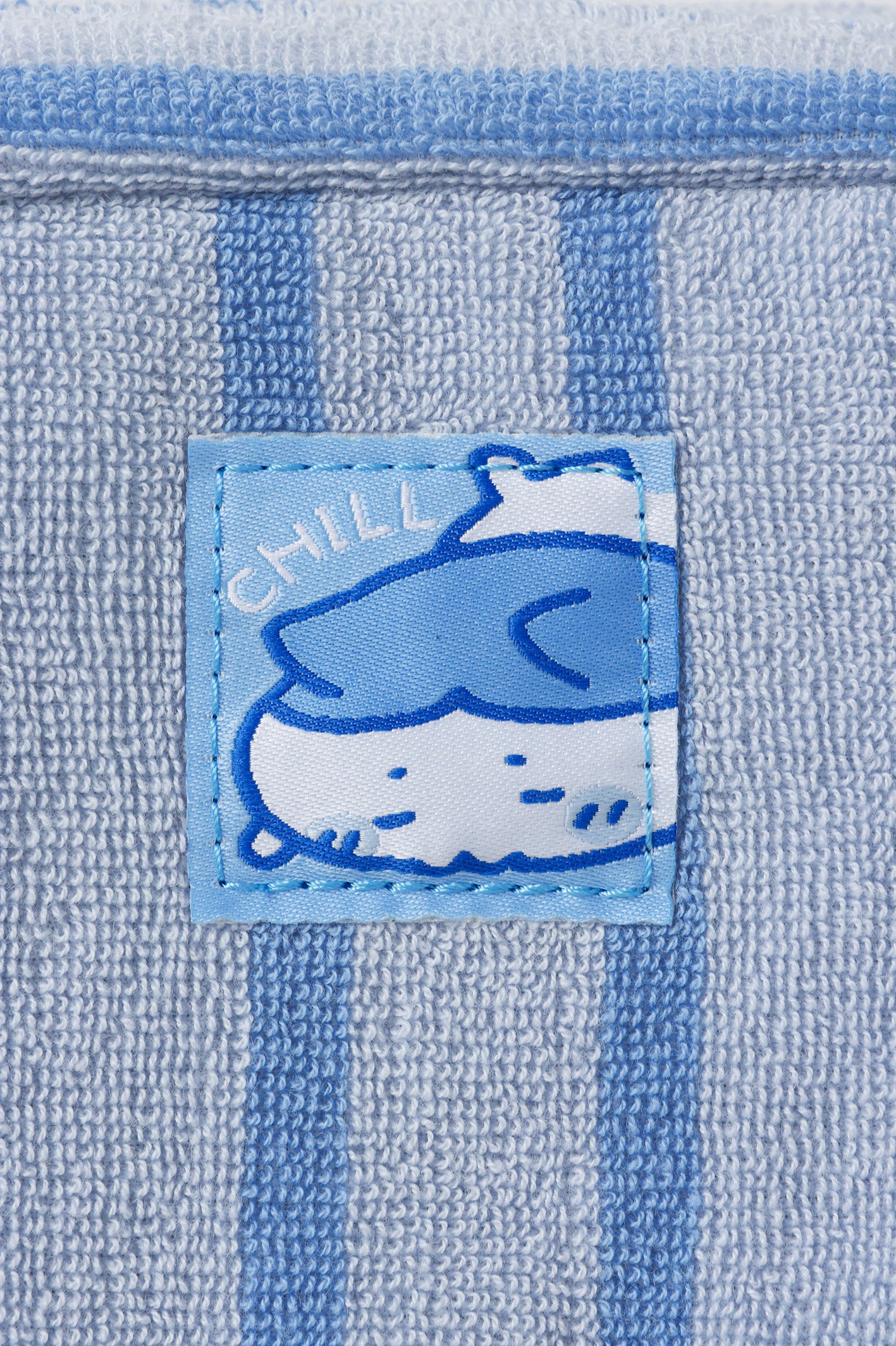 【2BUY10%OFF対象商品】ちいかわ ポーチ チルチルハチワレ ブルー