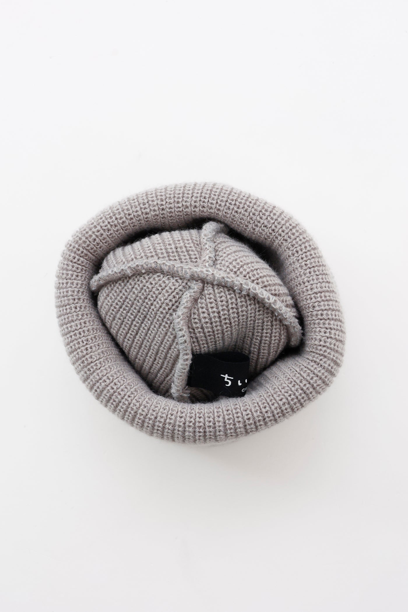 NEW ERA® SOFT CUFF KNIT ちいかわ LIGHT GRAY