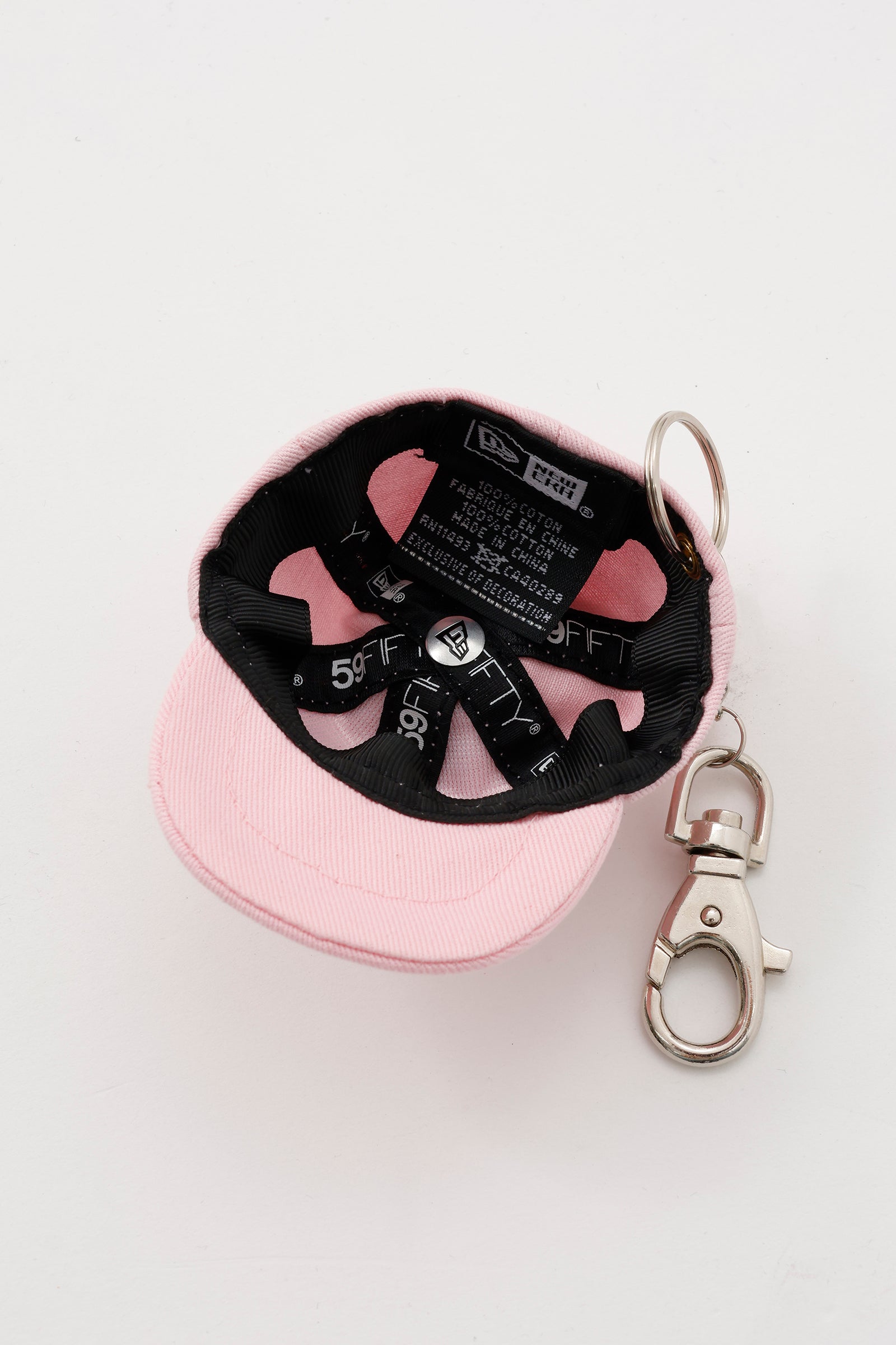 NEW ERA® CAP KEY HOLDER ちいかわ PINK