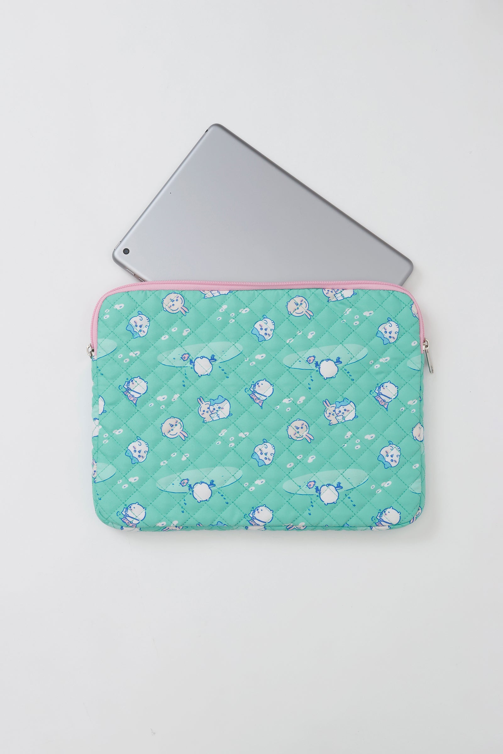 【2BUY10%OFF対象商品】ちいかわ マルチケース 試験勉強 グリーン