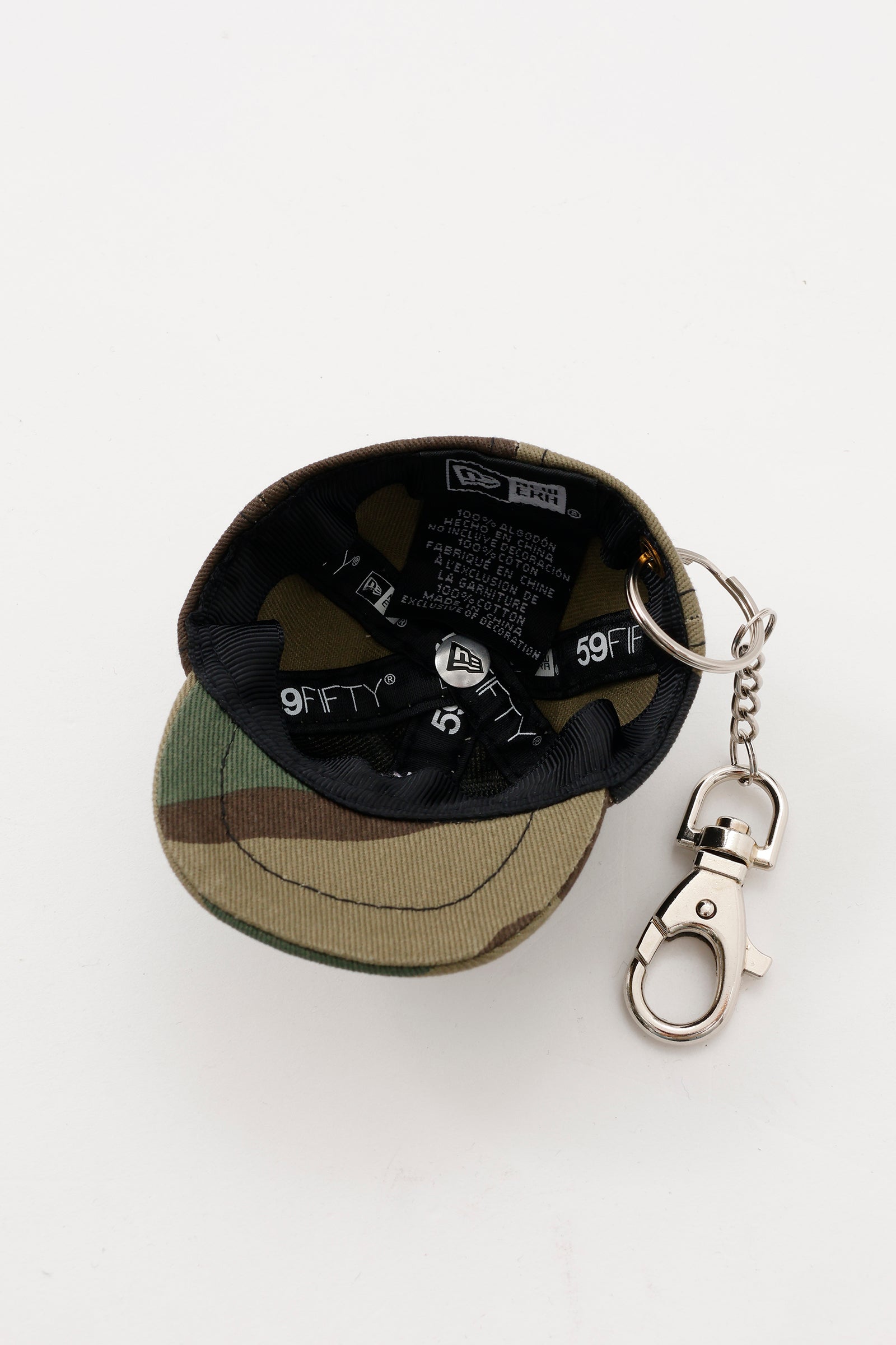 NEW ERA® CAP KEY HOLDER ちいかわ WOODLAND CAMO