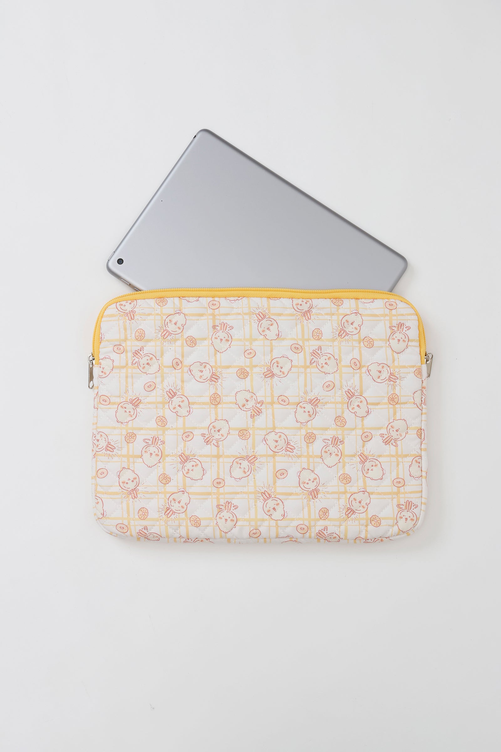 【2BUY10%OFF対象商品】ちいかわ マルチケース ドーナッツ イエロー