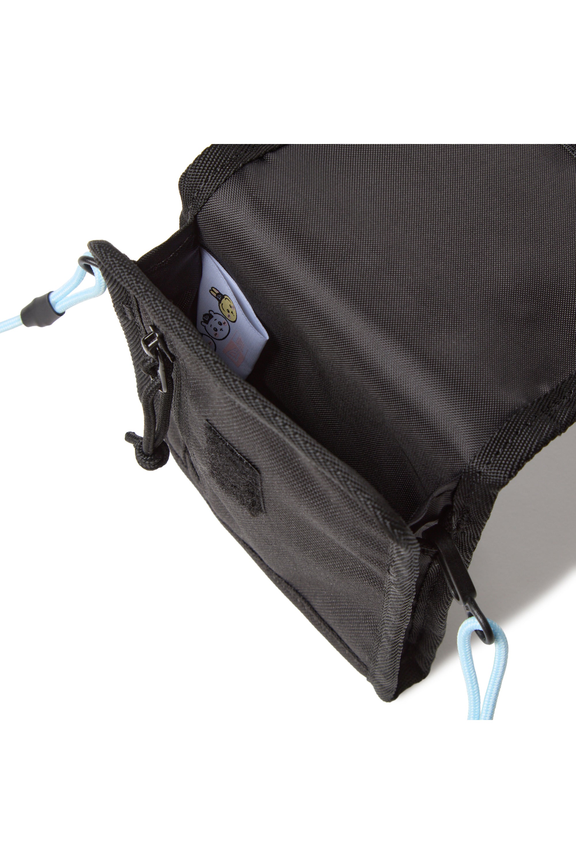 【2BUY10%OFF対象商品】スクエアネックポーチ 0.5L ちいかわ / ちいかわ・ハチワレ・うさぎ ブラック