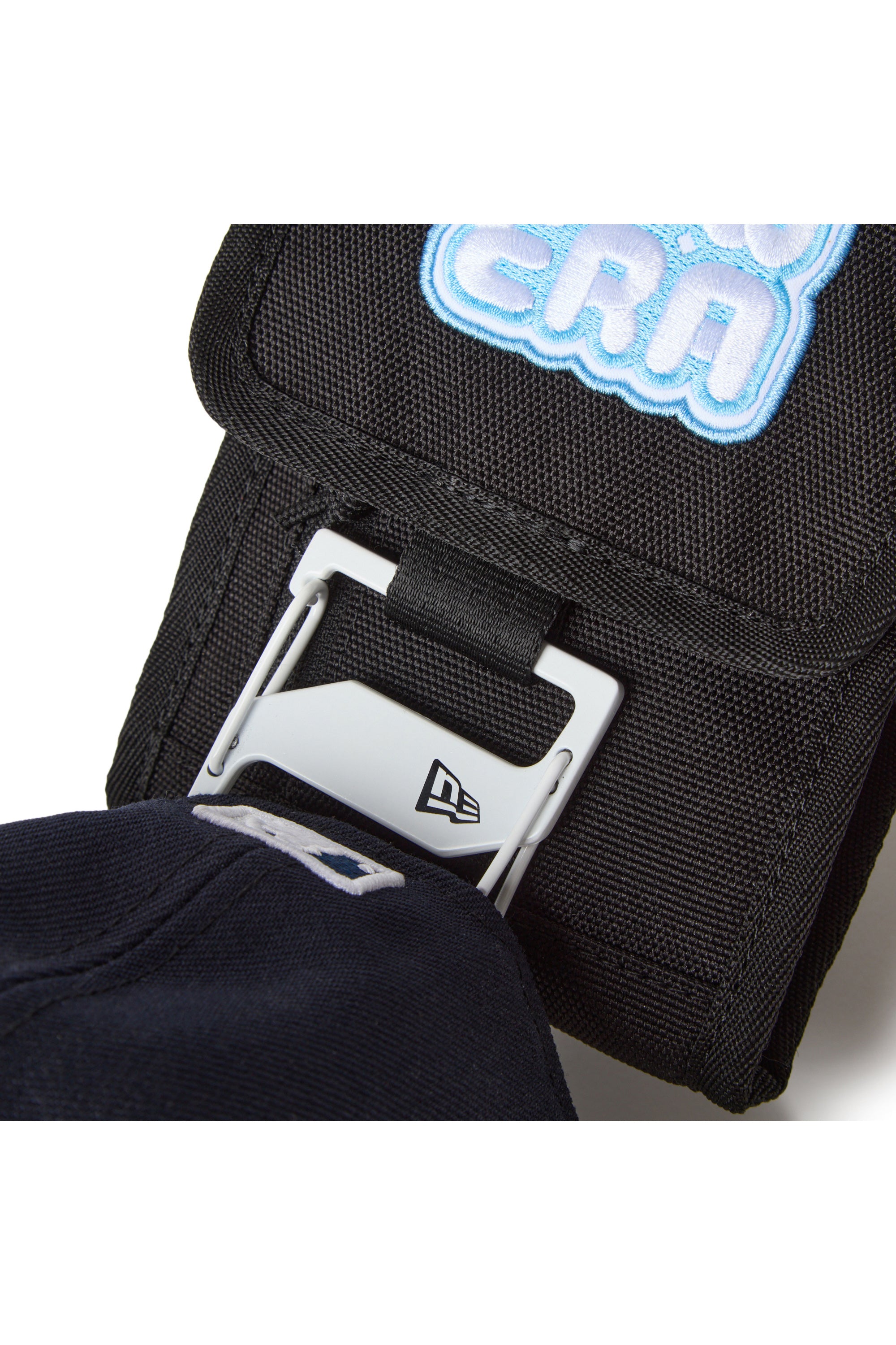 【2BUY10%OFF対象商品】スクエアネックポーチ 0.5L ちいかわ / ちいかわ・ハチワレ・うさぎ ブラック