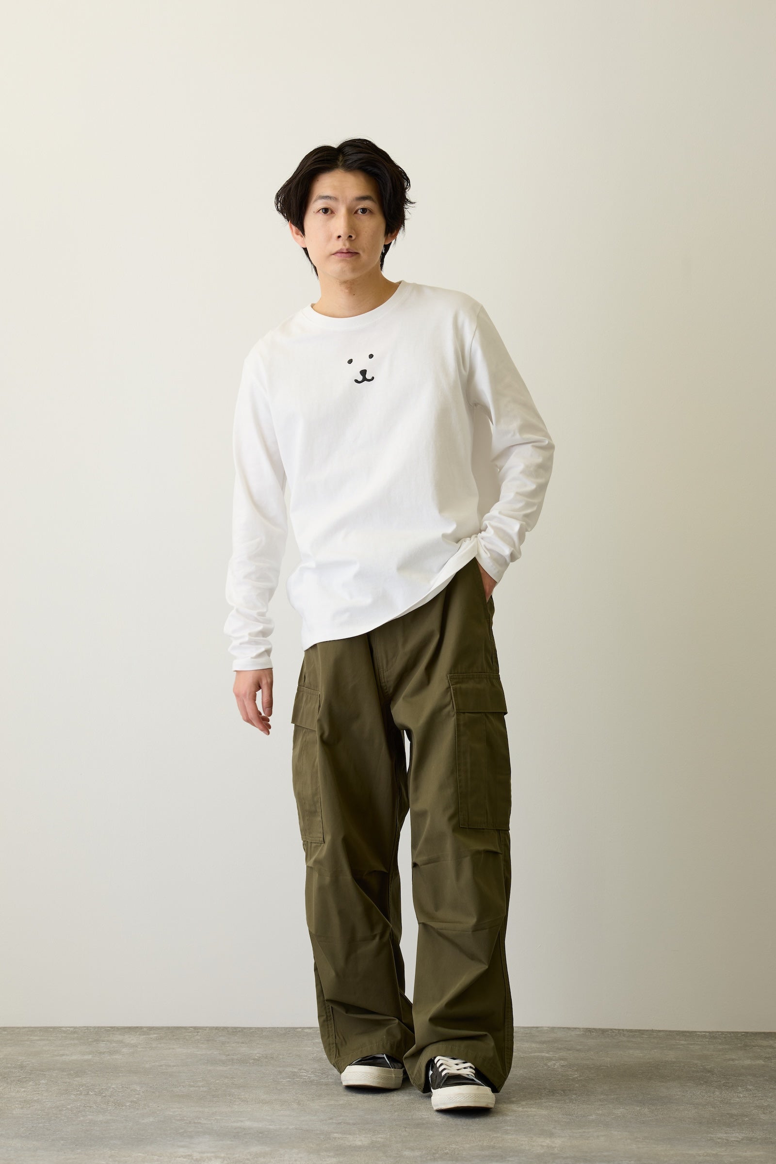 ナガノキャラクターズ 長袖Tシャツ モノクロなくま ホワイト