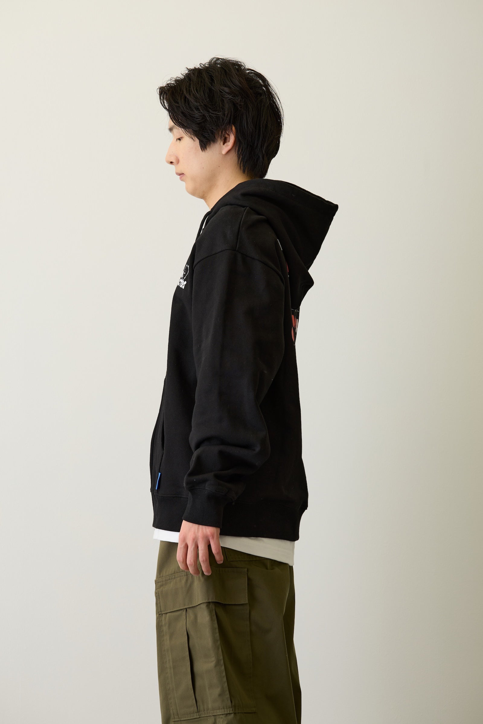 【2BUY10%OFF対象商品】ナガノキャラクターズ ZIPパーカー 集合 ブラック