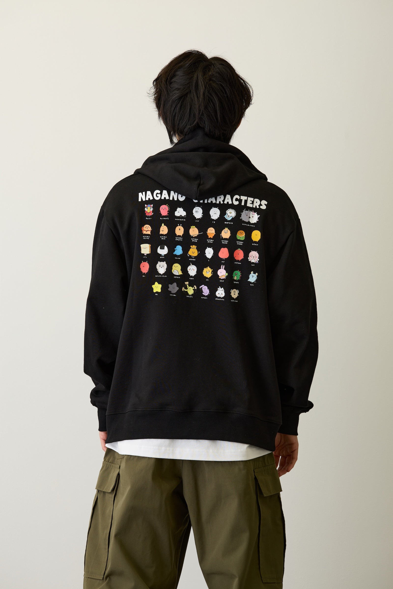 【2BUY10%OFF対象商品】ナガノキャラクターズ ZIPパーカー 集合 ブラック