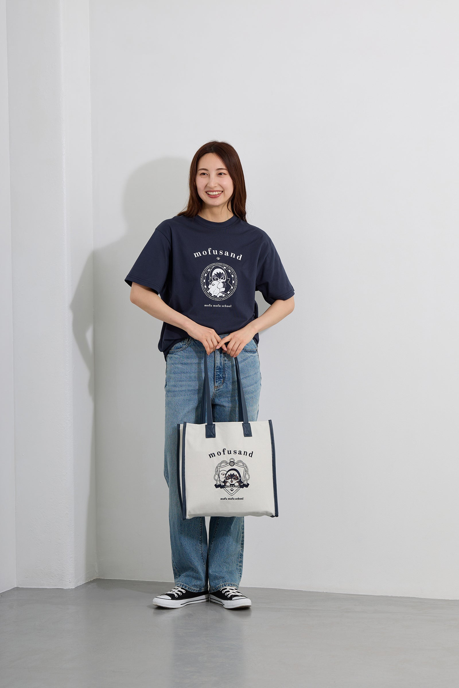 【2BUY10%OFF対象商品】mofusand トートバッグ カレッジ風さめにゃん グレー