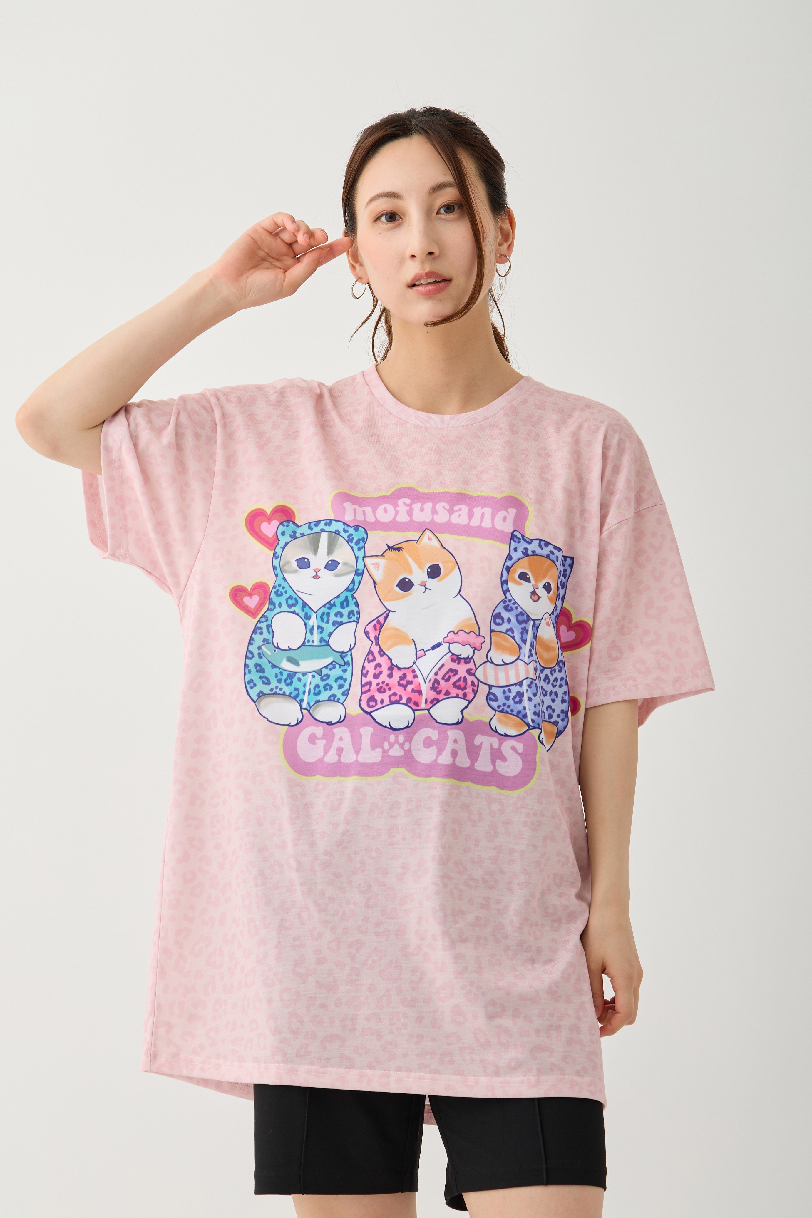 【2BUY10%OFF対象商品】mofusand Tシャツ ぎゃるにゃん GAL CAT ピンク