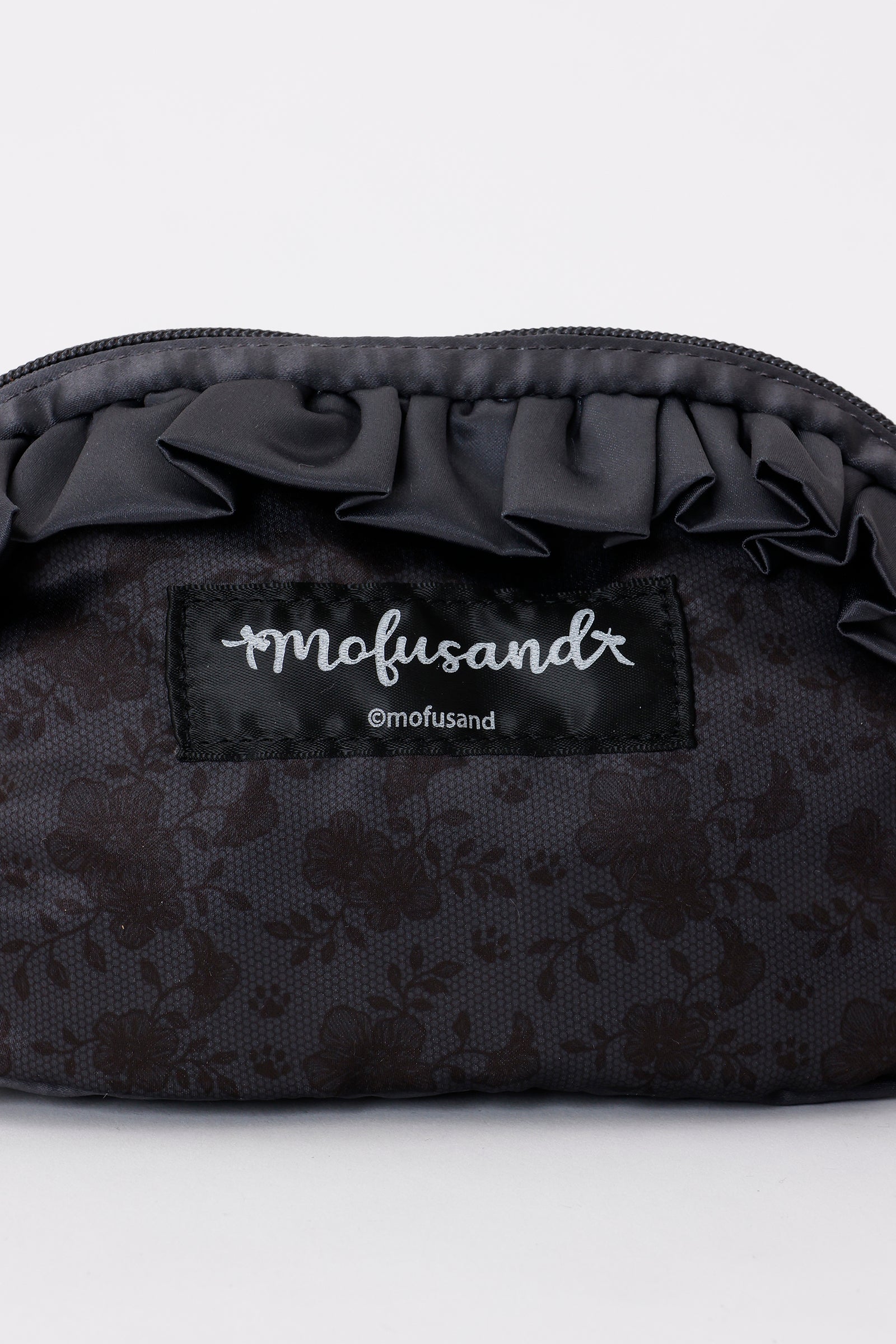 【2BUY10%OFF対象商品】mofusand バレエコア ポーチ くろりぼにゃん ブラック