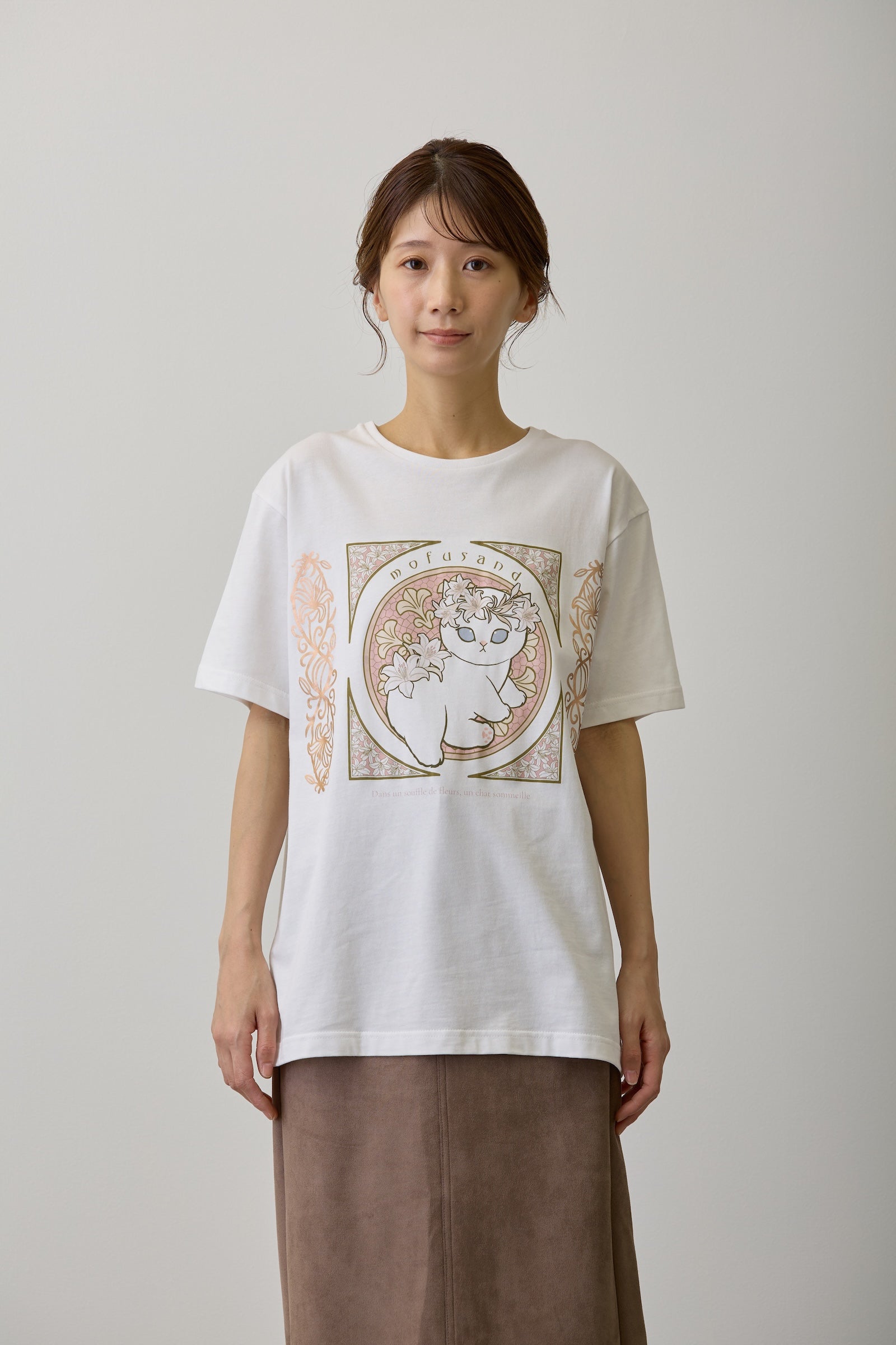 【2BUY10%OFF対象商品】mofusand Tシャツ アールヌーヴォー風 リリー ホワイト