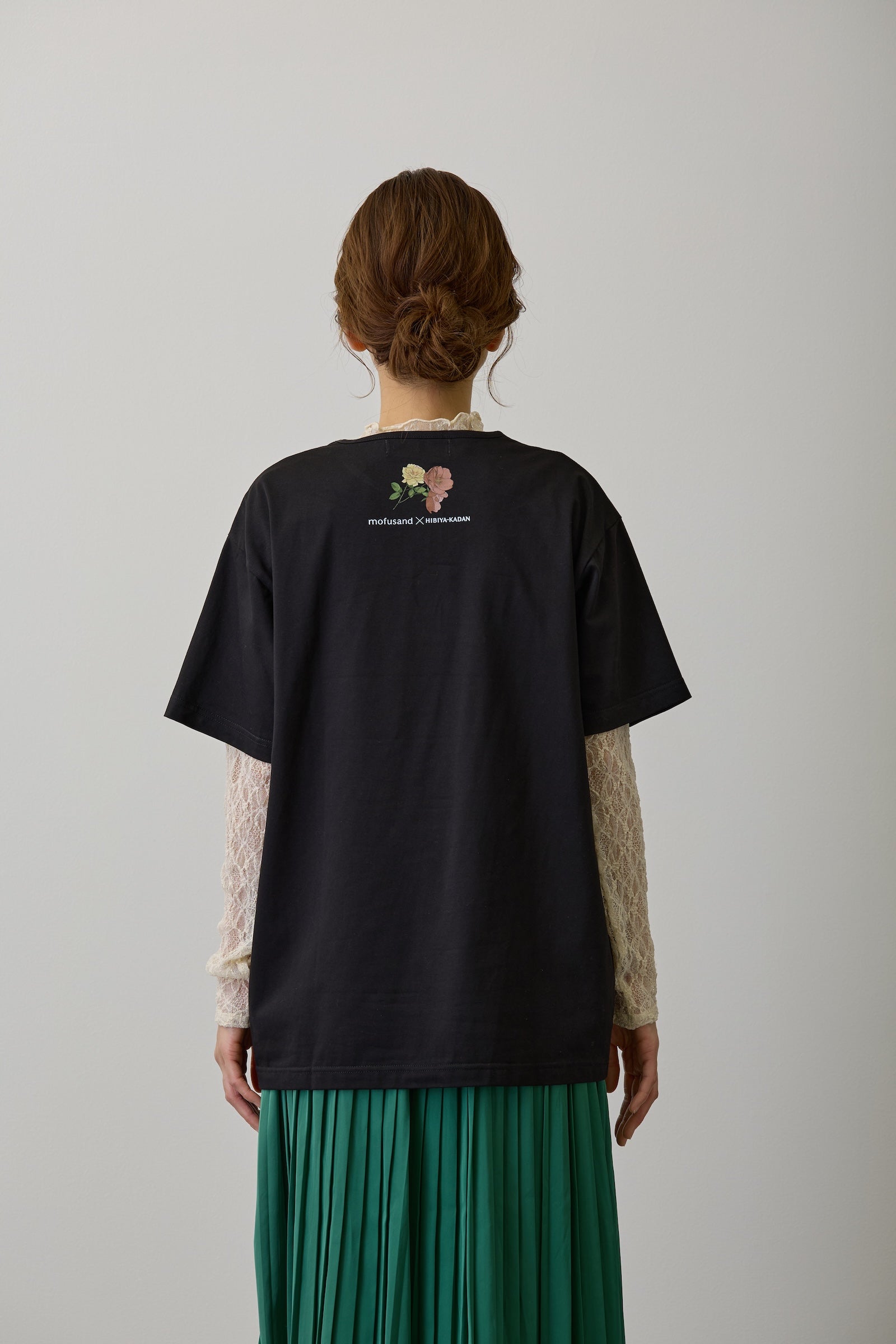 【2BUY10%OFF対象商品】mofusand×日比谷花壇 Tシャツ レイフローラ ブラック