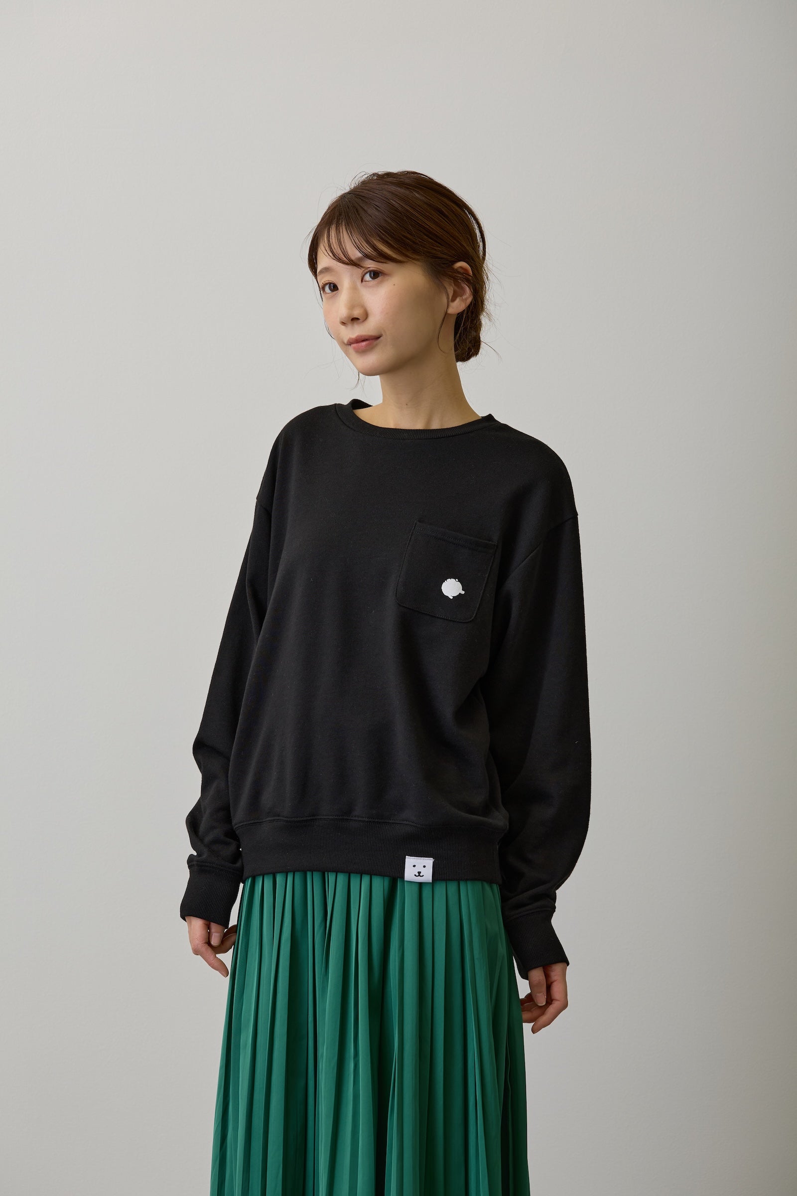 ナガノキャラクターズ スウェット 吸い込まれるくま ブラック