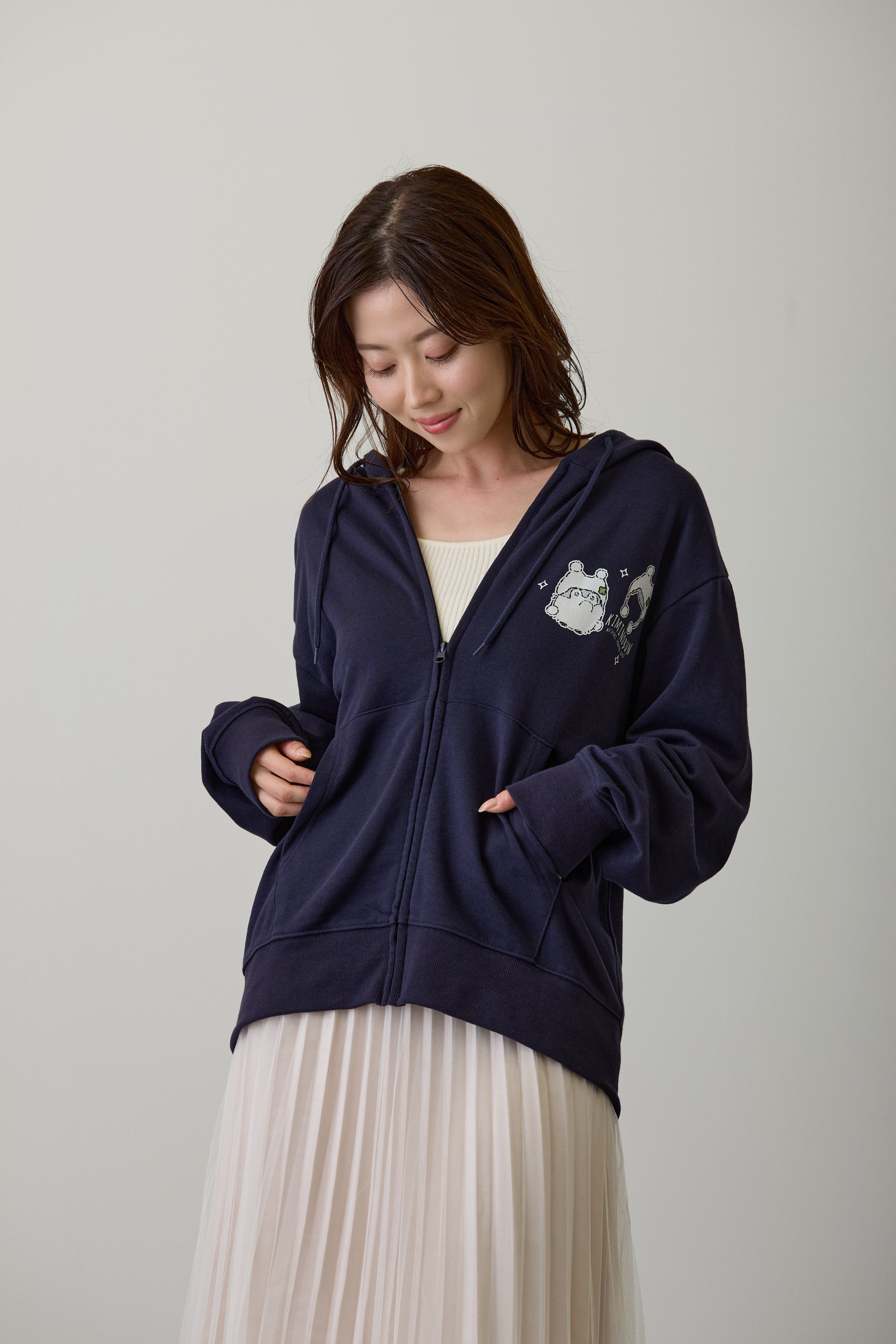 【2BUY10%OFF対象商品】コウペンちゃん ZIPパーカー わた雪ぽんぽん ネイビー