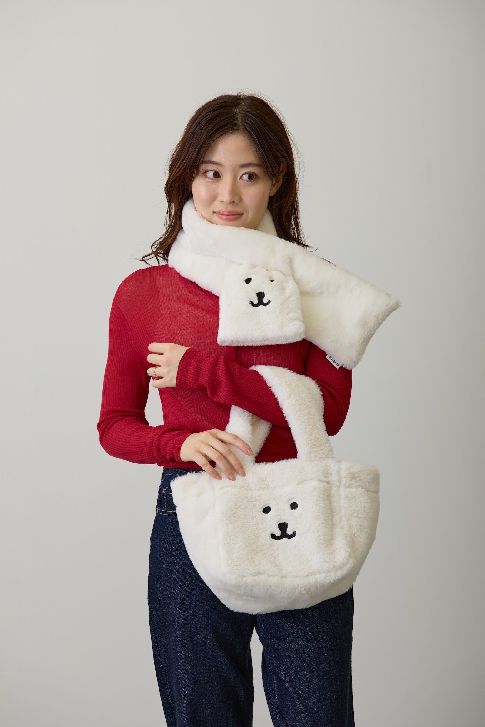 【2BUY10%OFF対象商品】ナガノキャラクターズ ファーマフラー くまフェイス ホワイト ONE