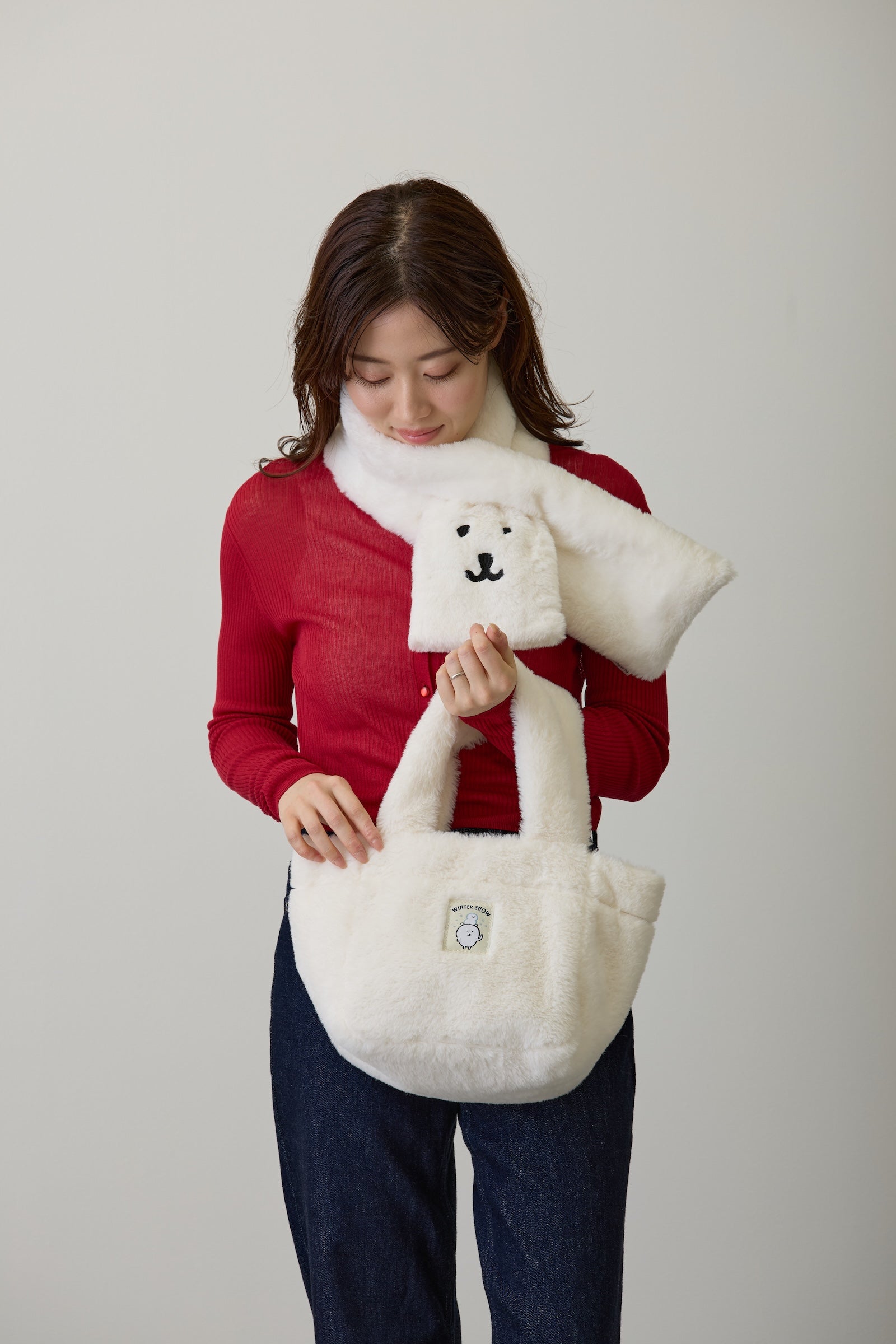 【2BUY10%OFF対象商品】ナガノキャラクターズ ファーマフラー くまフェイス ホワイト ONE