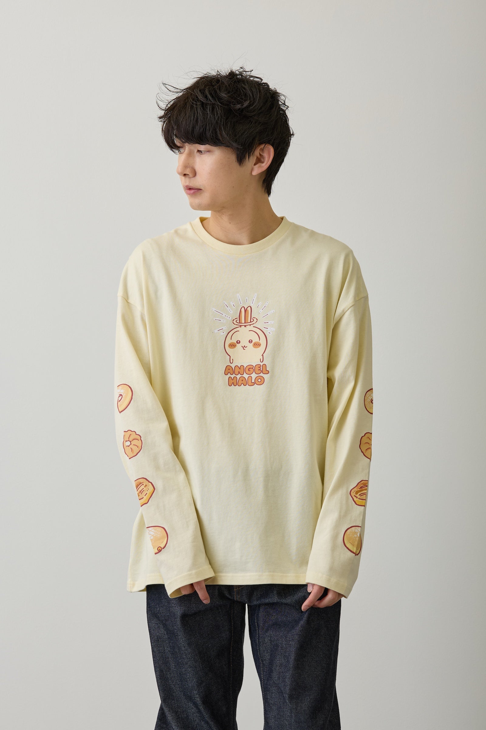【2BUY10%OFF対象商品】ちいかわ 長袖Tシャツ ドーナッツ イエローベージュ