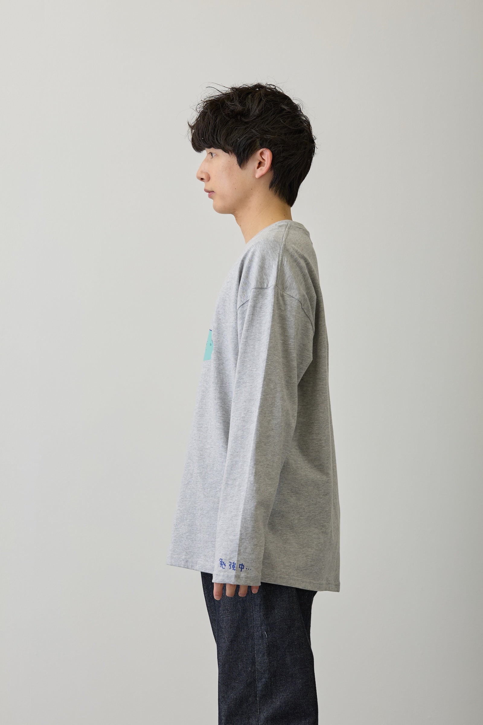 ちいかわ 長袖Tシャツ 試験勉強 アッシュ