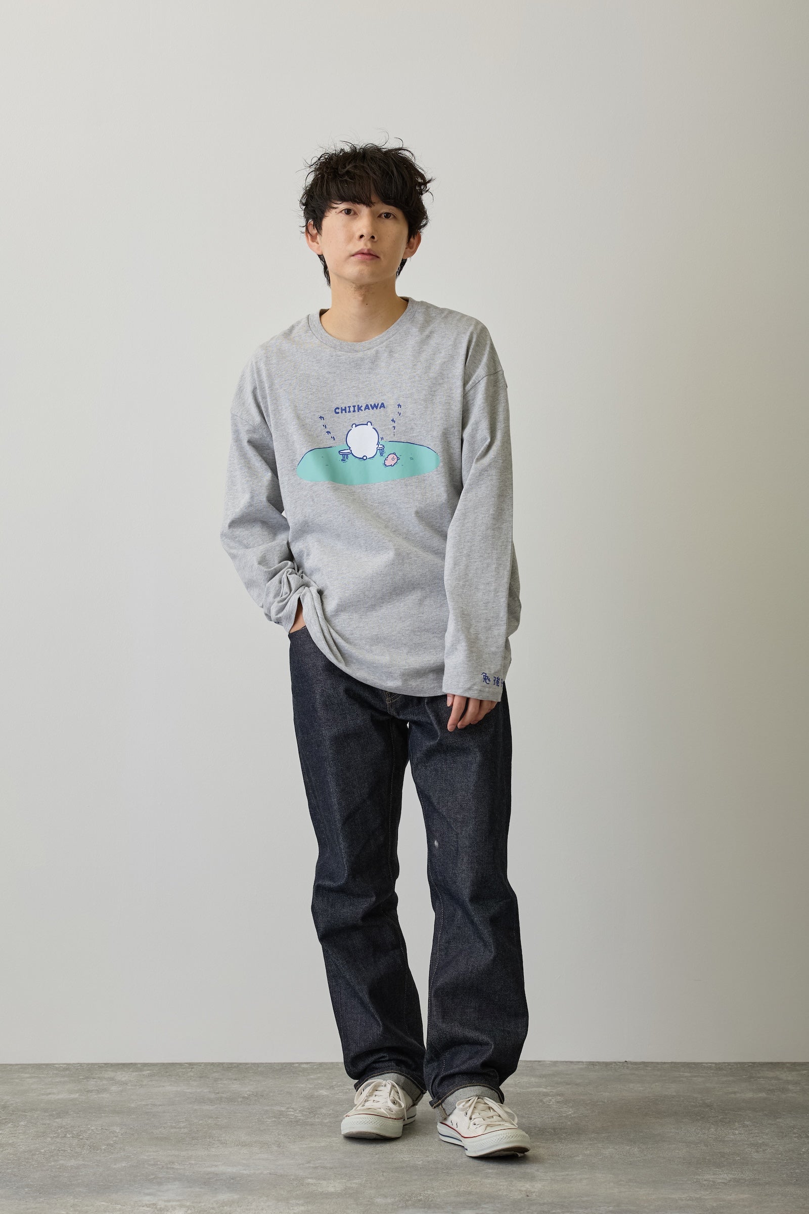 ちいかわ 長袖Tシャツ 試験勉強 アッシュ