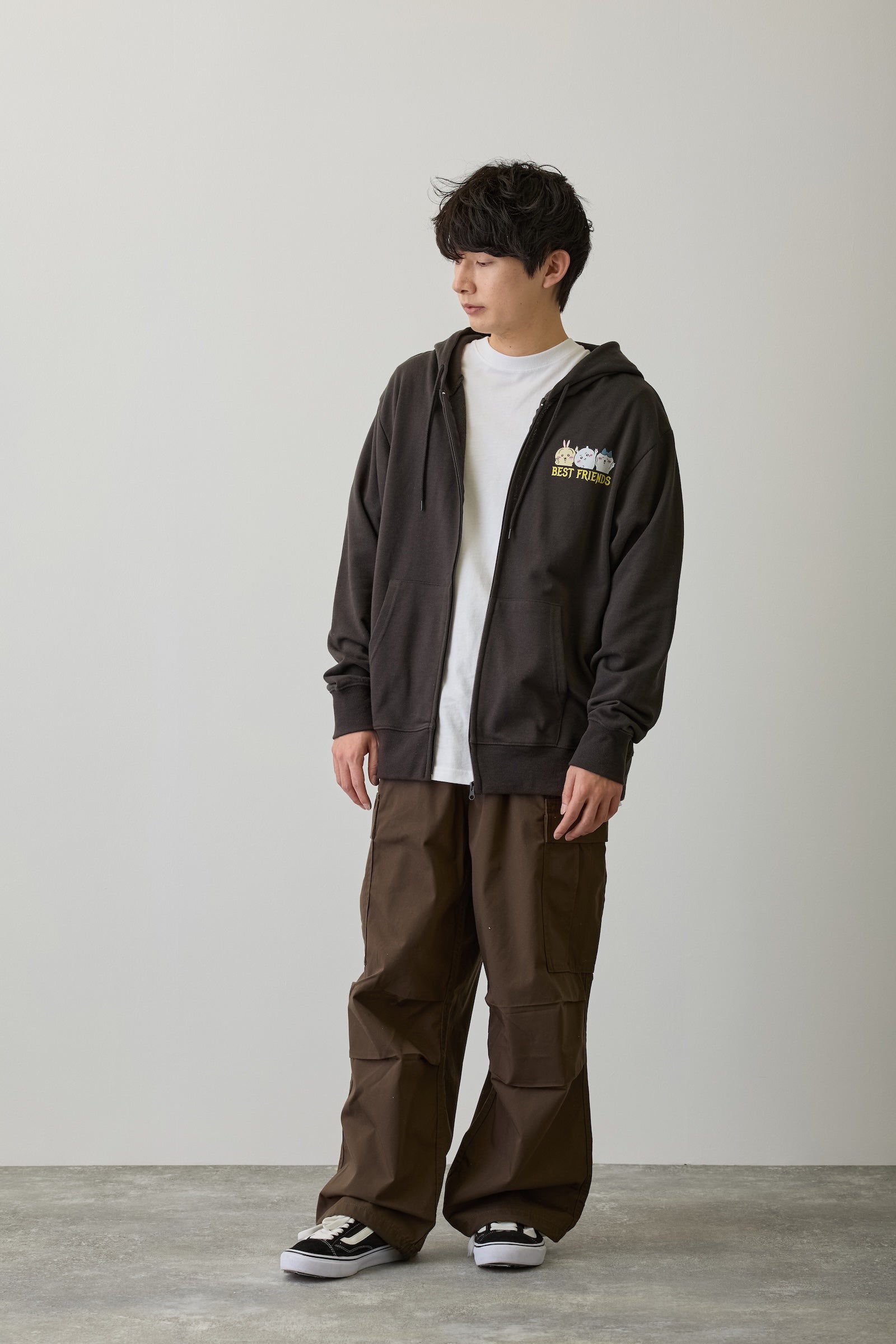 【2BUY10%OFF対象商品】ちいかわ ZIPパーカー 仲良しトリオ スミ