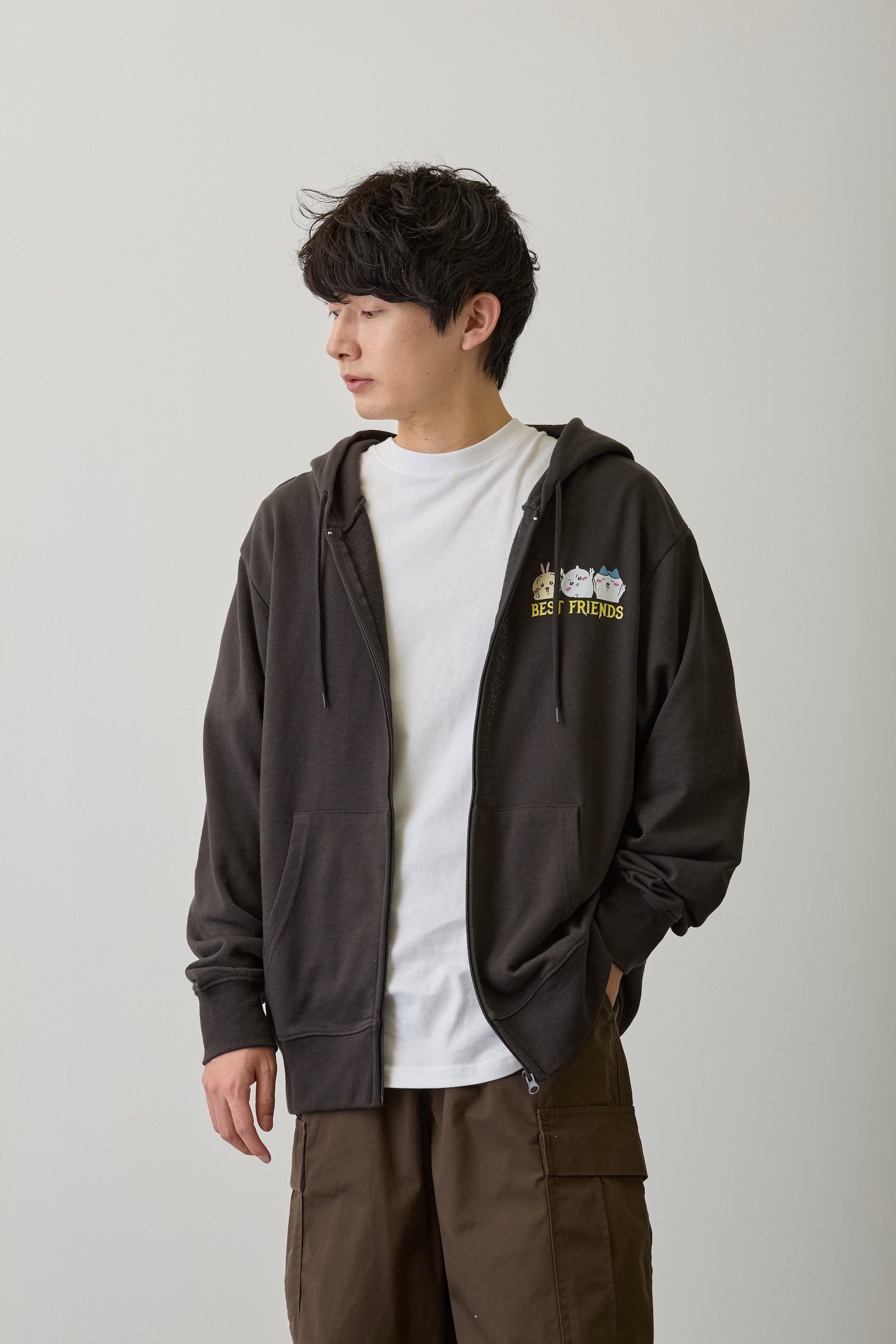 【2BUY10%OFF対象商品】ちいかわ ZIPパーカー 仲良しトリオ スミ