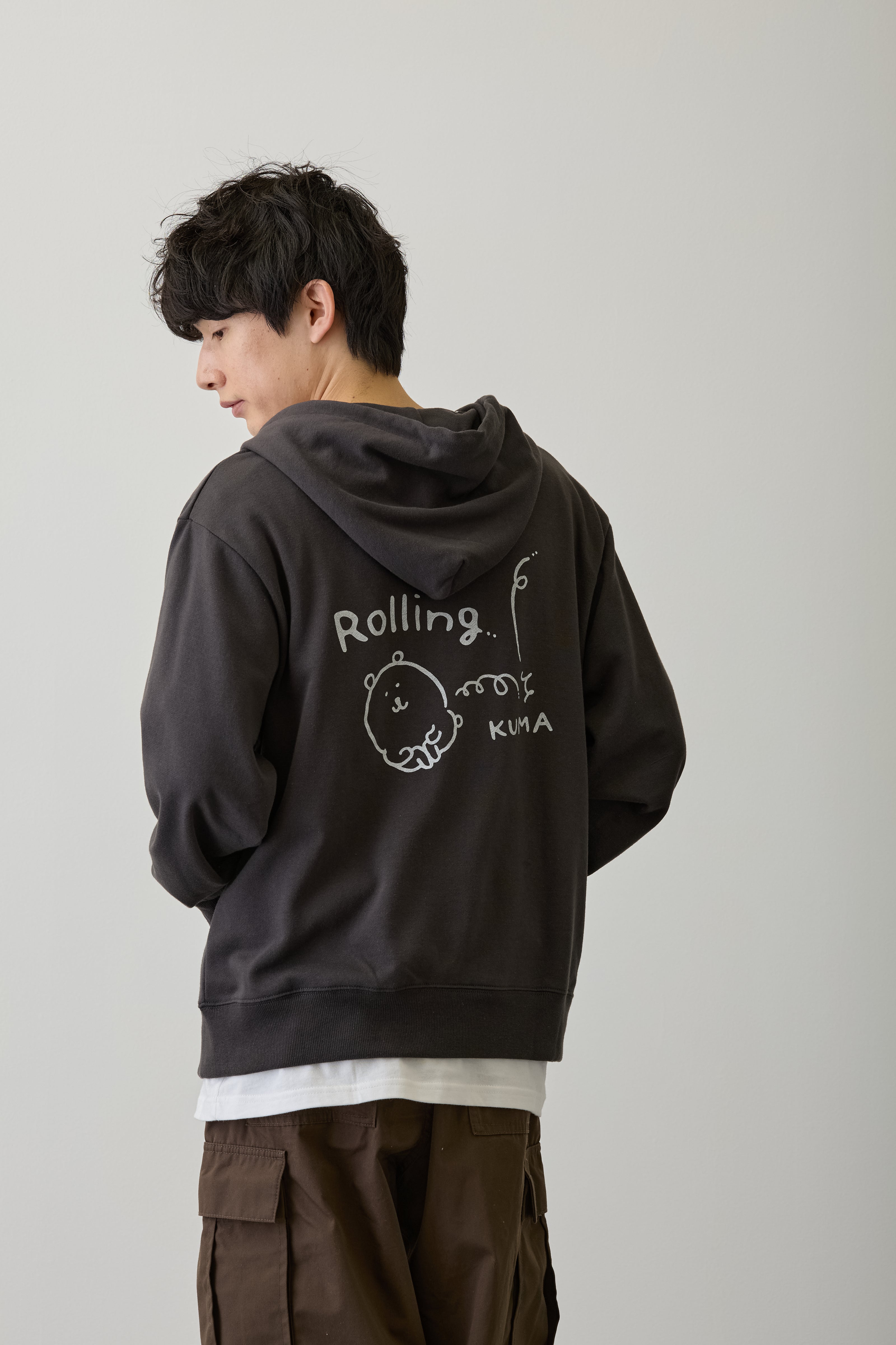 【2BUY10%OFF対象商品】ナガノキャラクターズ ZIPパーカー ローリングくま スミ