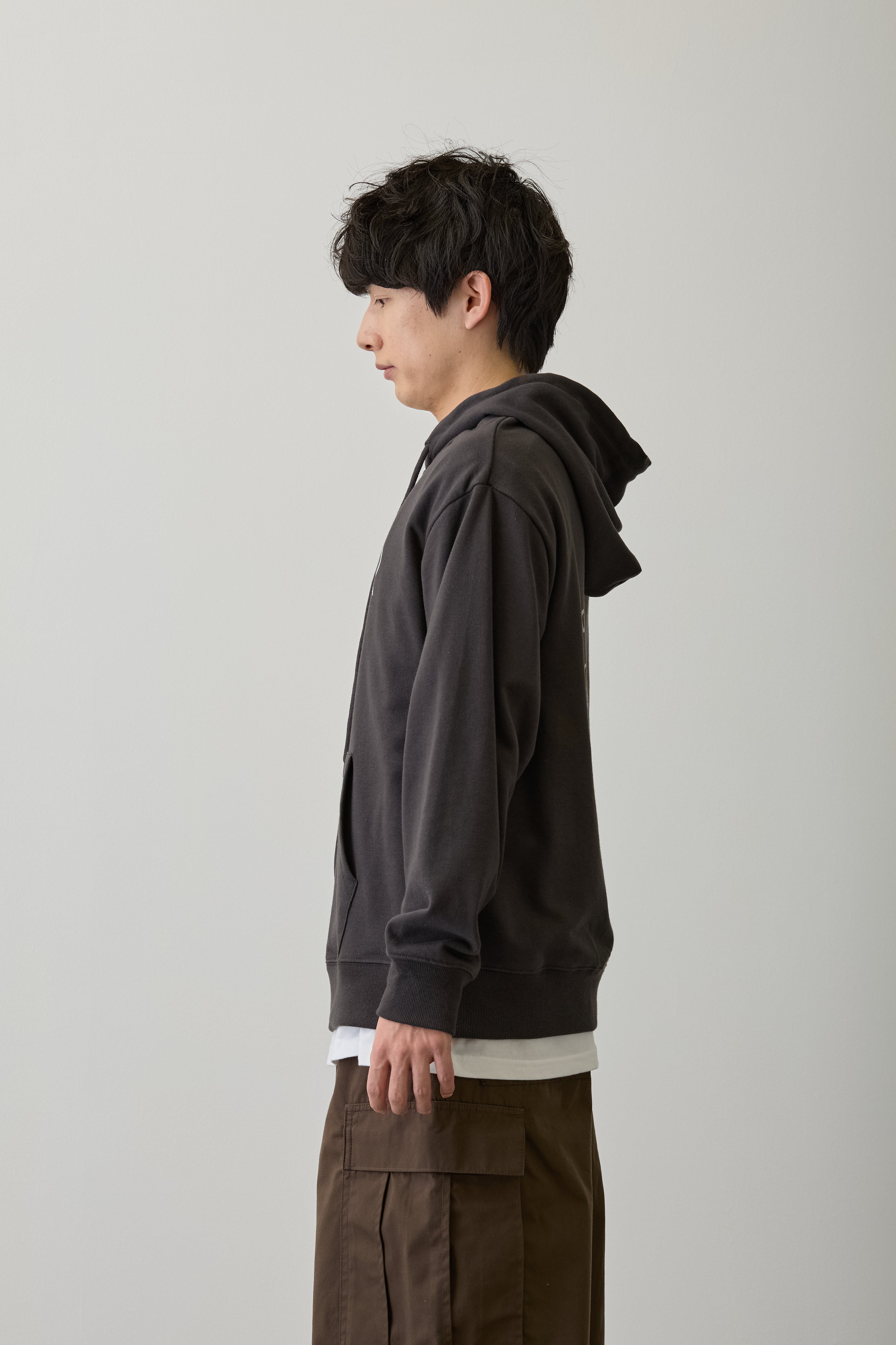 【2BUY10%OFF対象商品】ナガノキャラクターズ ZIPパーカー ローリングくま スミ