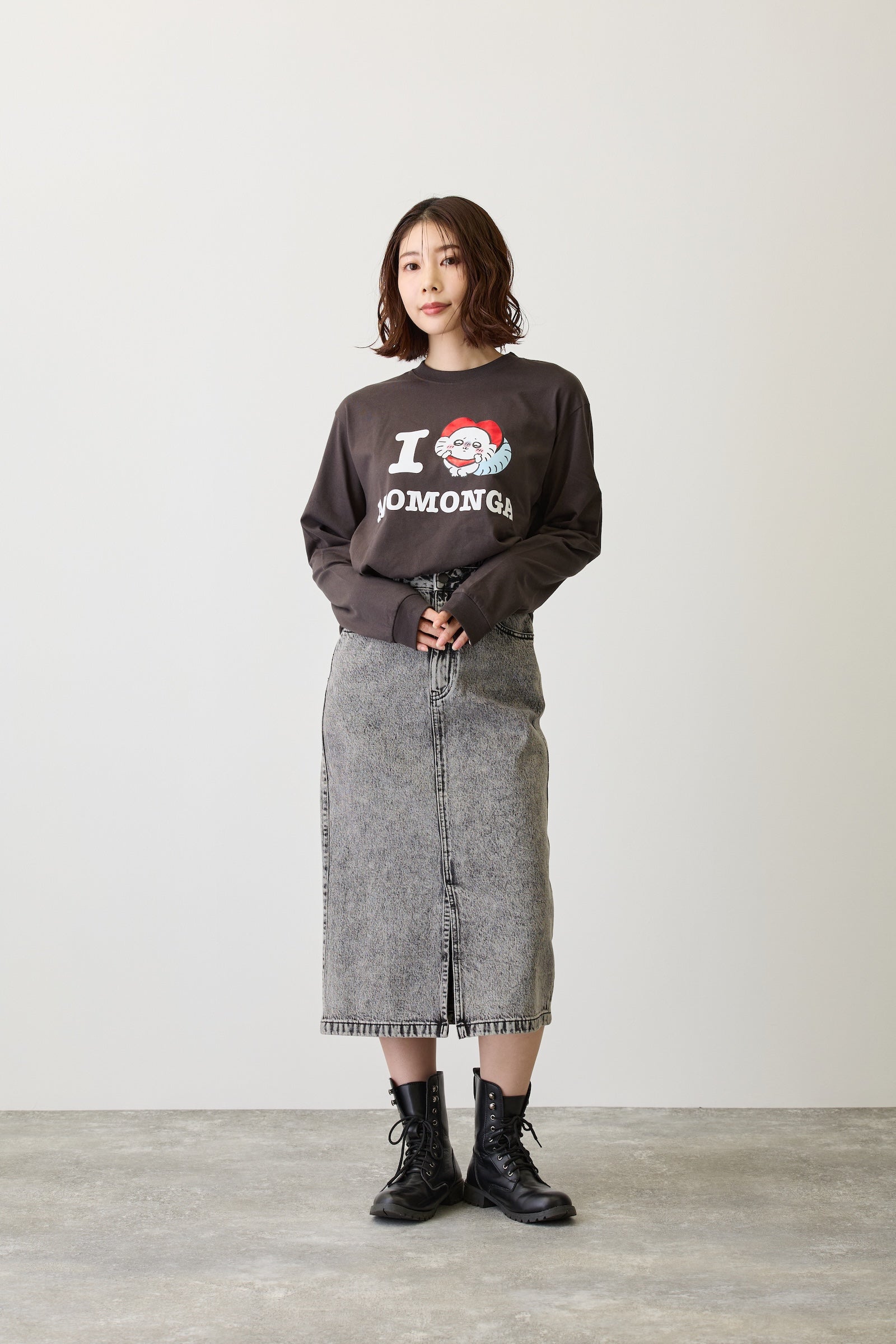 ちいかわ 長袖Tシャツ I LOVE MOMONGA スミ