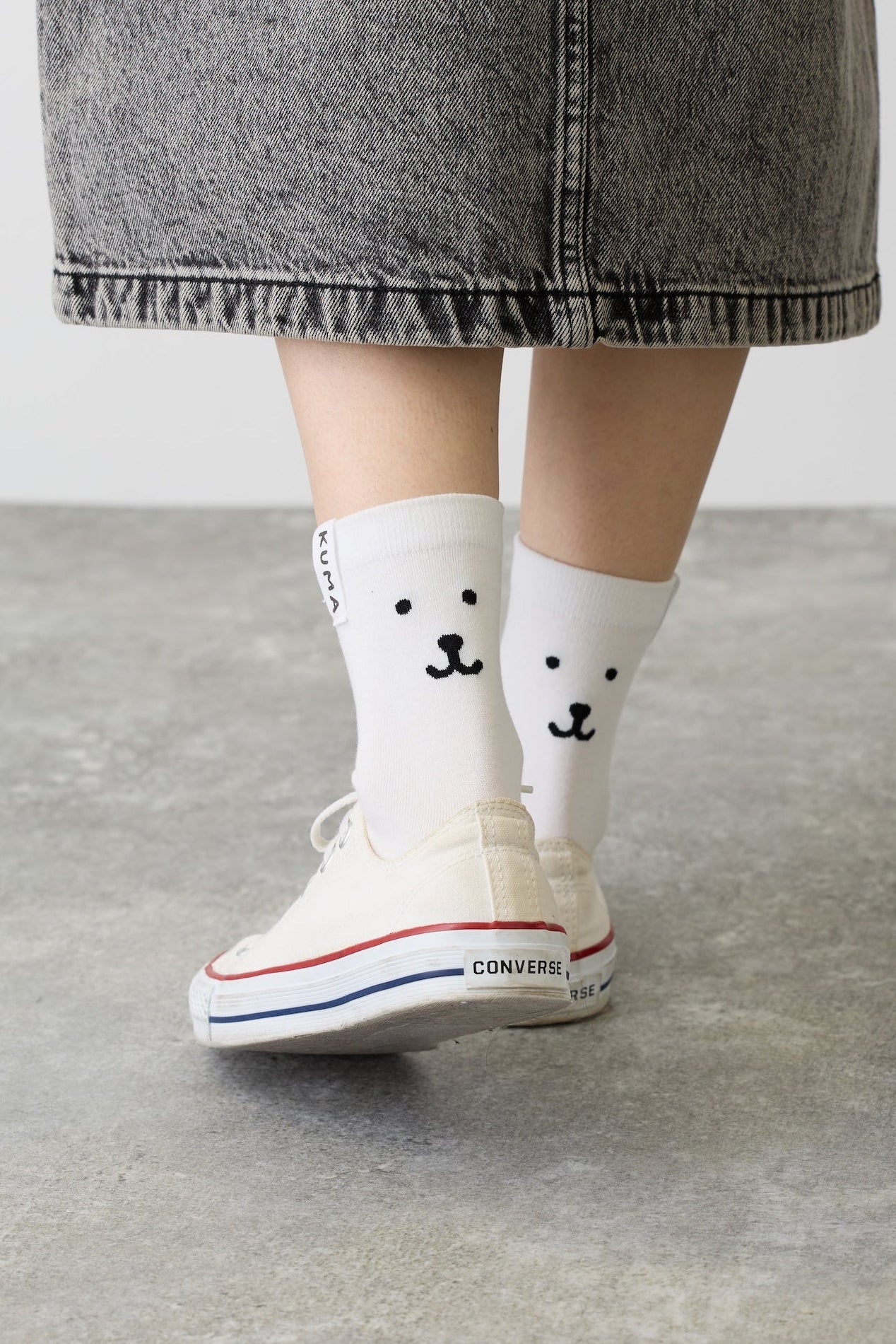 【追加生産予約】ナガノキャラクターズ クルーソックス モノクロなくま ホワイト 22-24cm