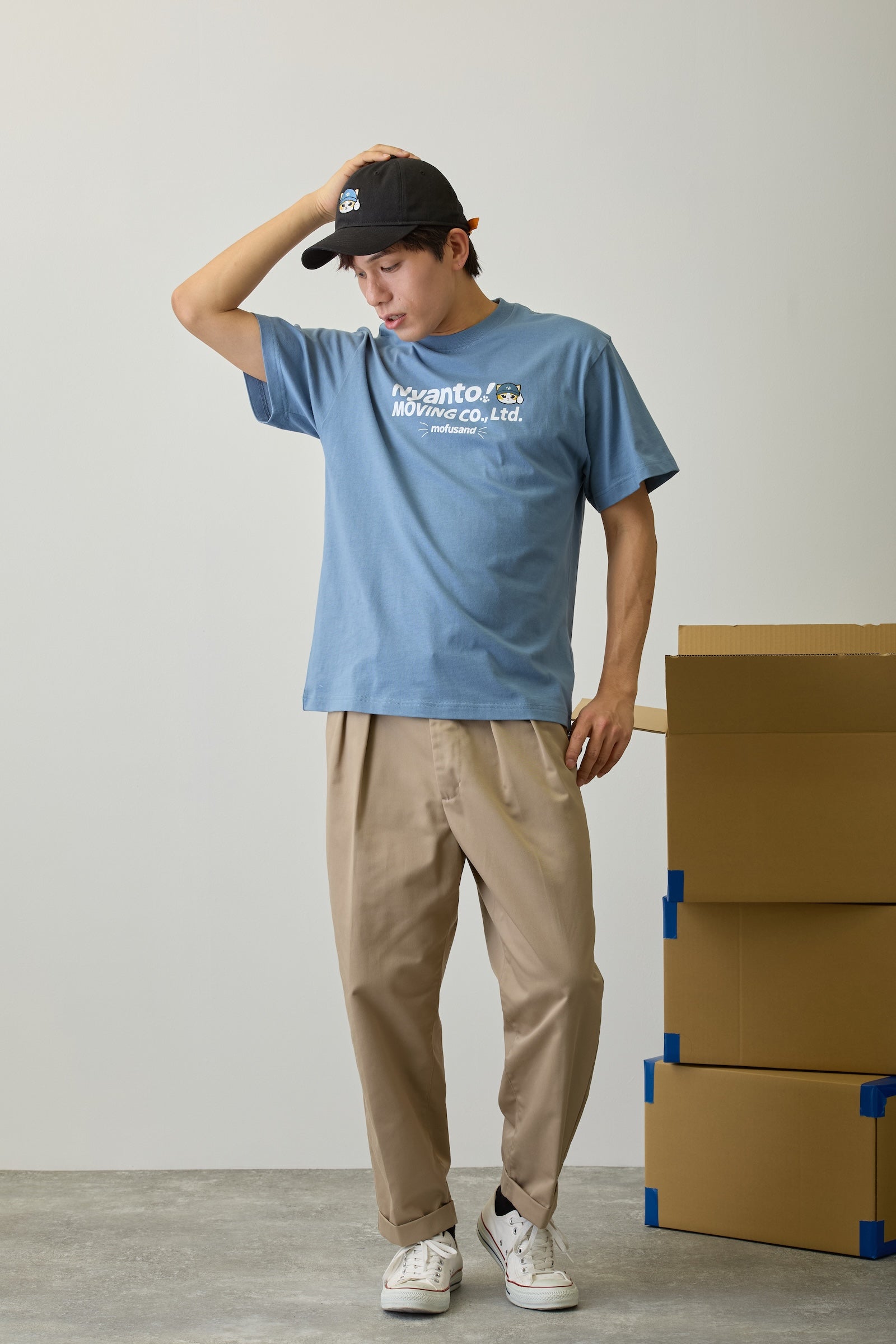 【2BUY10%OFF対象商品】mofusand Tシャツ ニャント!引越センター スタッフ ブルー
