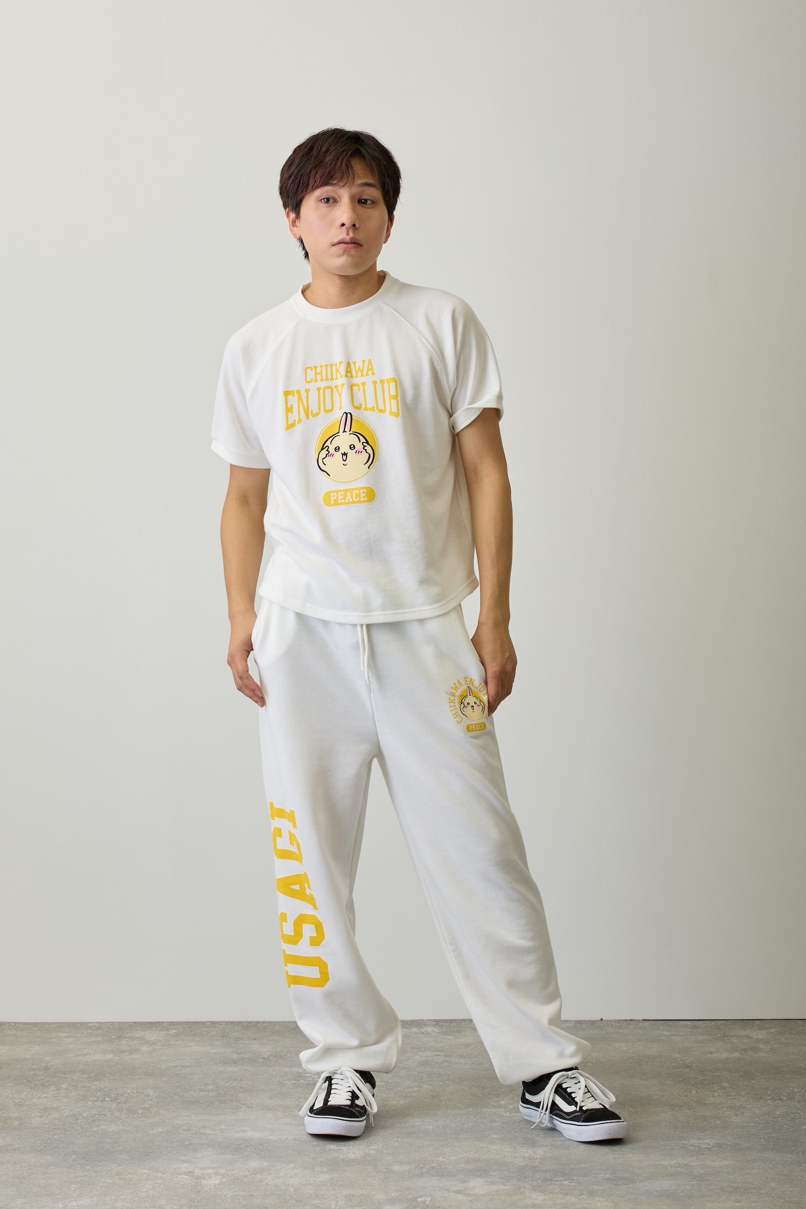 【2BUY10%OFF対象商品】ちいかわ スウェットパンツ ピース うさぎ ホワイト