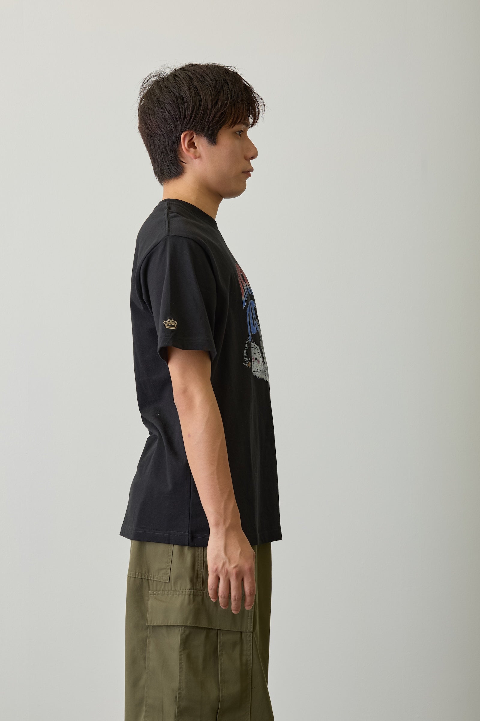 ちいかわ Tシャツ KNUCKLE DUSTER ブラック