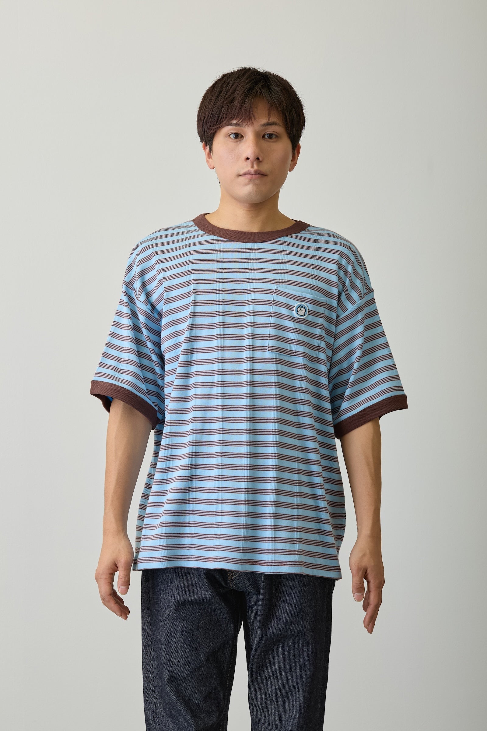 【2BUY10%OFF対象商品】ちいかわ ビッグシルエットポケットTシャツ Robert P.Miller×Talking ハチワレ BLUEBERRY