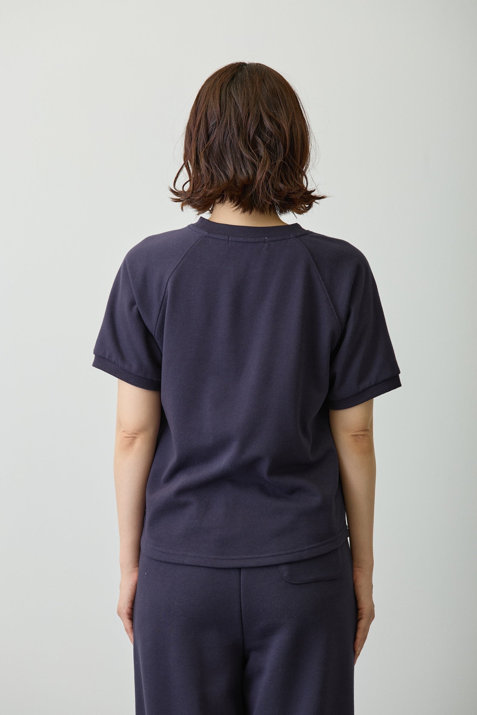 【2BUY10%OFF対象商品】ちいかわ Tシャツ ピース ハチワレ ネイビー