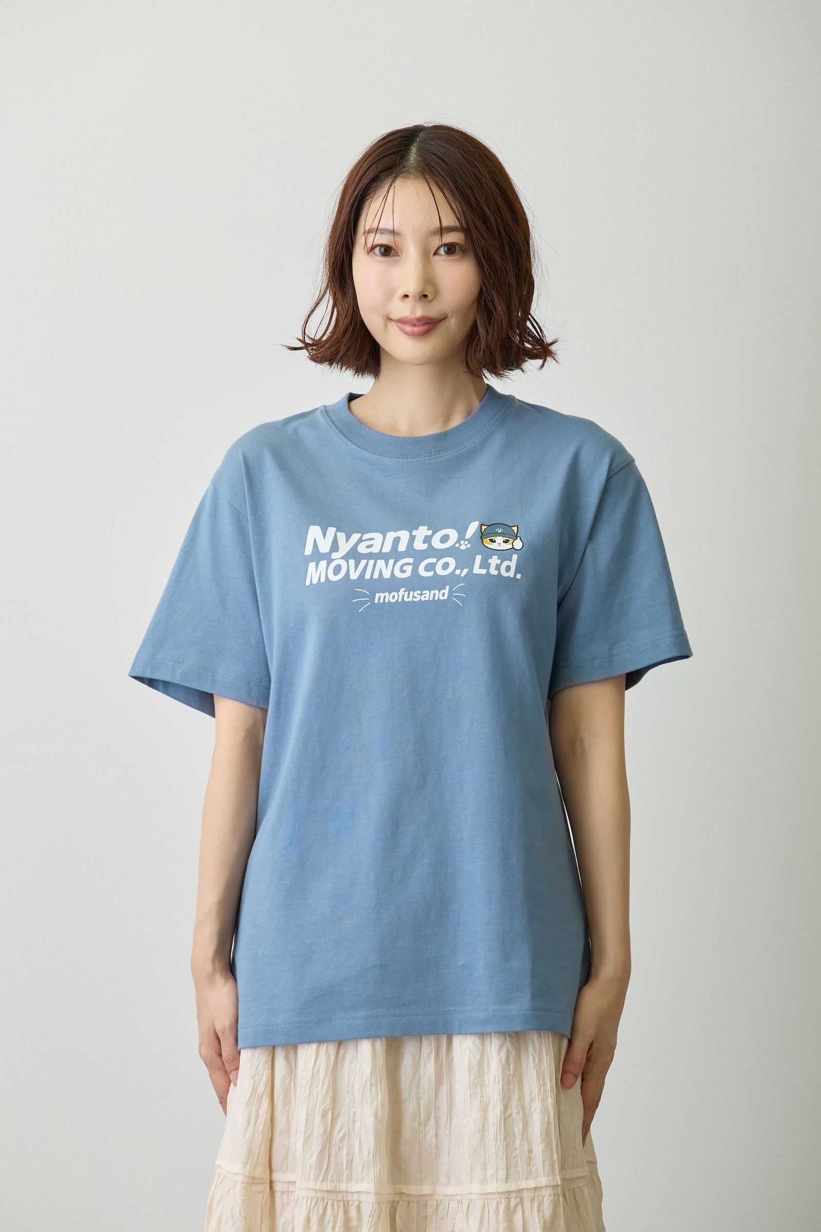 【2BUY10%OFF対象商品】mofusand Tシャツ ニャント!引越センター スタッフ ブルー