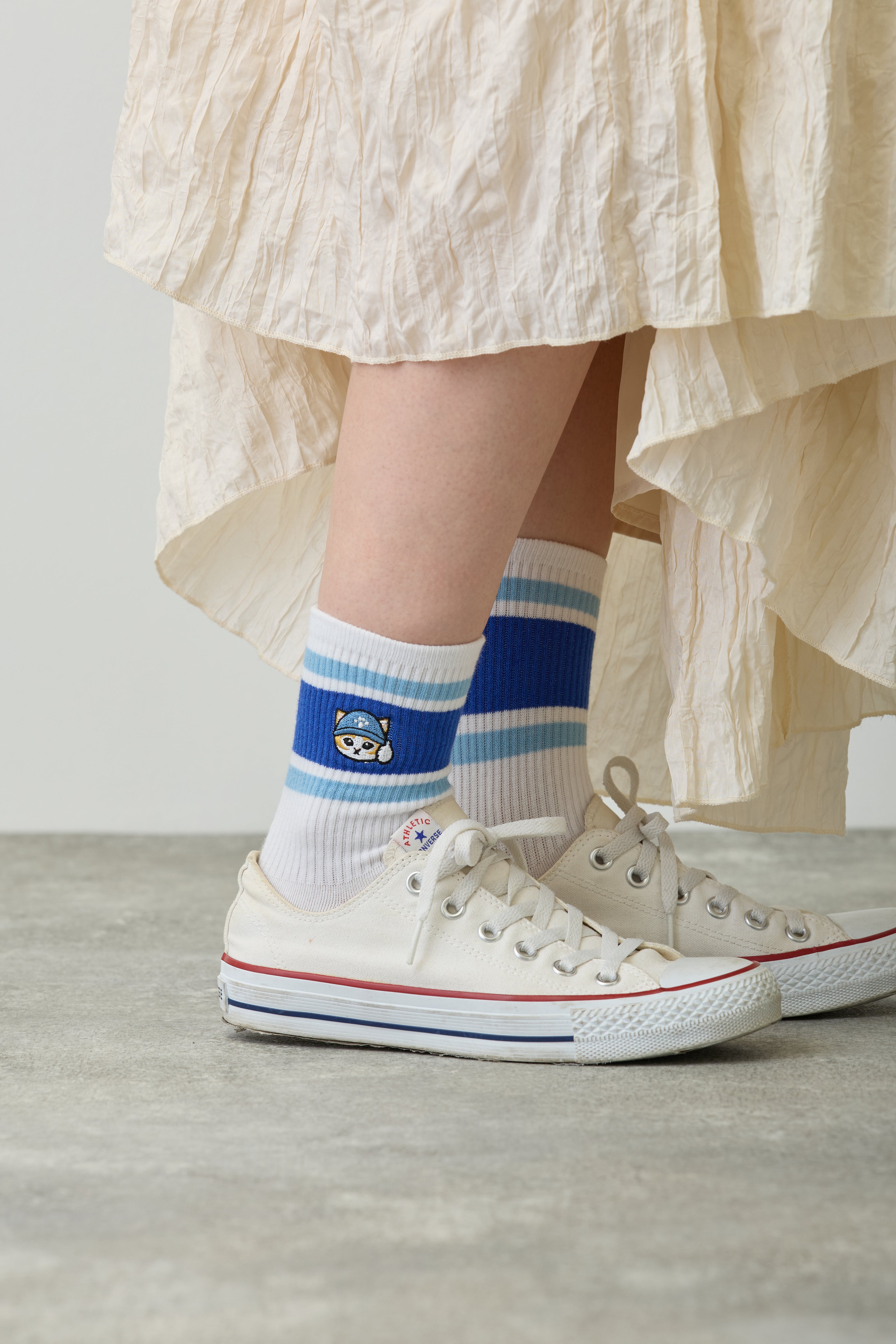 【2BUY10%OFF対象商品】mofusand クルーソックス ニャント!引越センター グッドワークにゃ ブルー 22-24cm