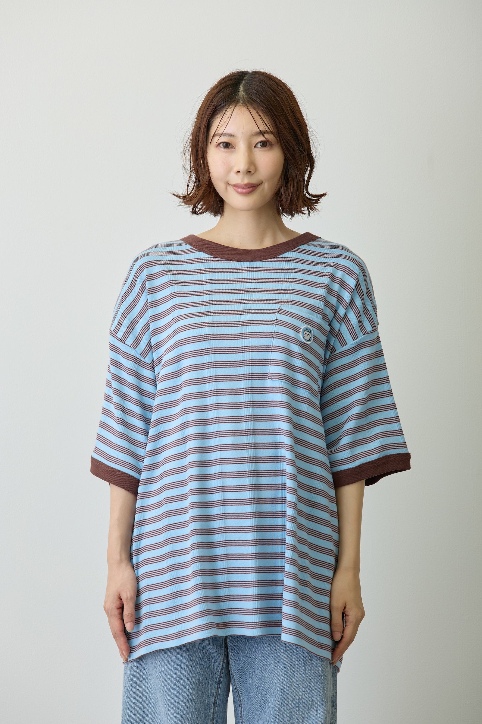 【2BUY10%OFF対象商品】ちいかわ ビッグシルエットポケットTシャツ Robert P.Miller×Talking ハチワレ BLUEBERRY