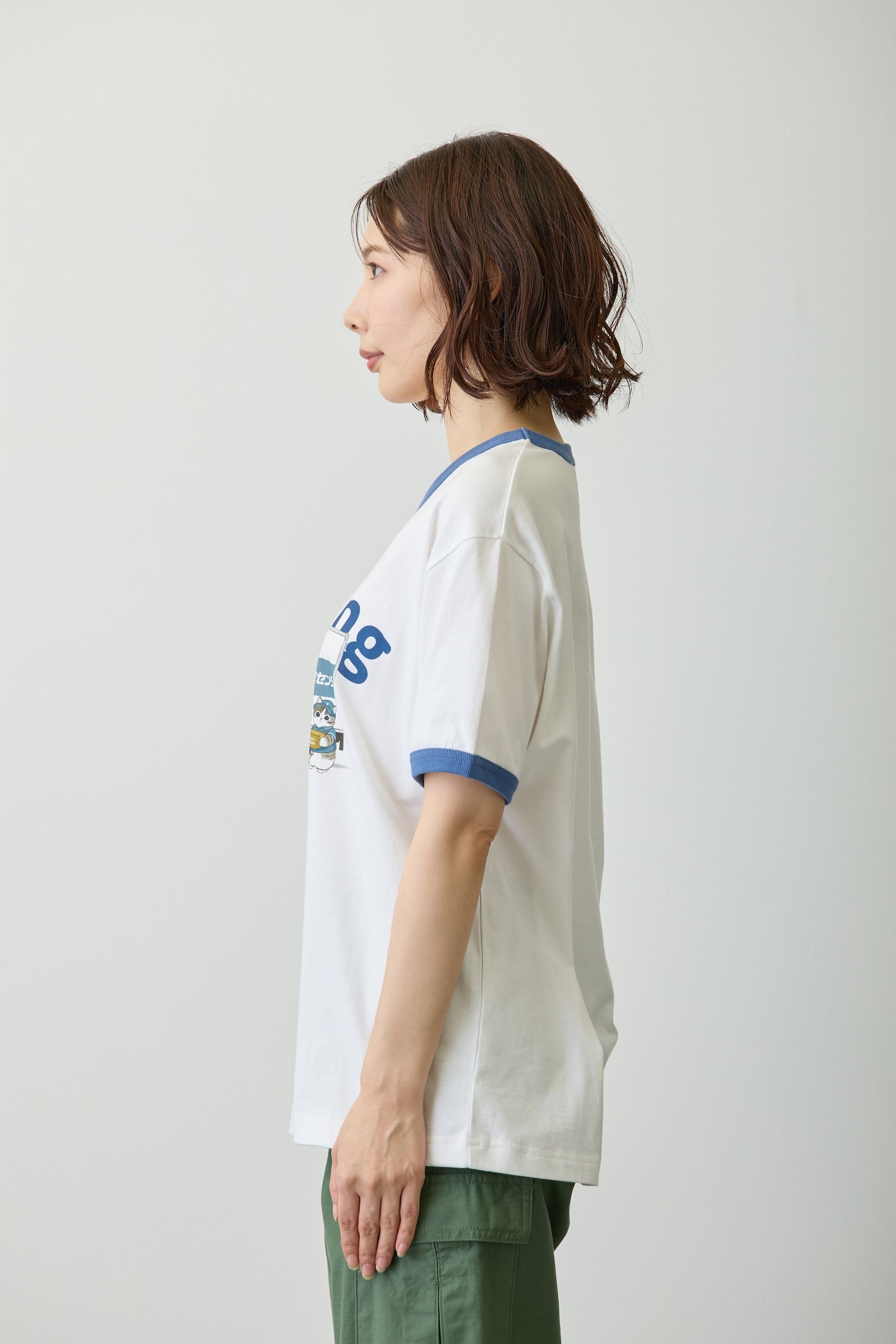 【2BUY10%OFF対象商品】mofusand Tシャツ ニャント!引越センター Mooving ホワイト