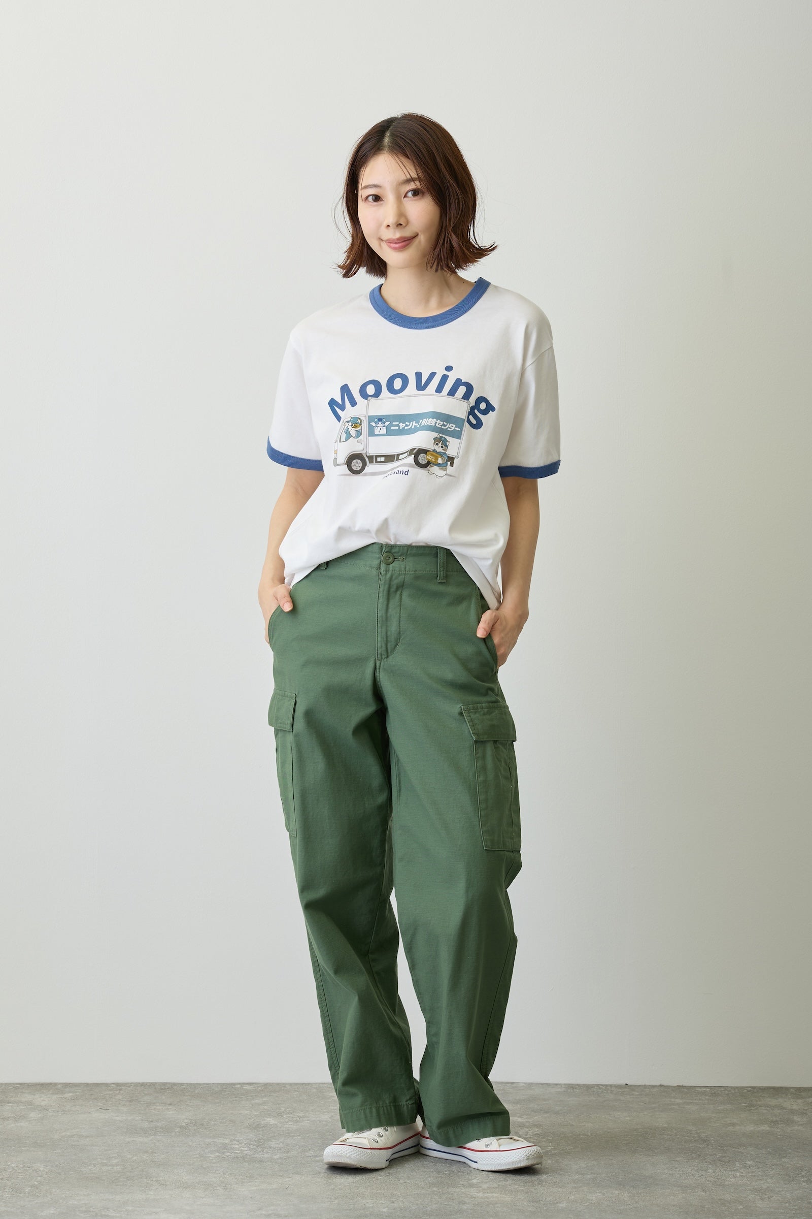 【2BUY10%OFF対象商品】mofusand Tシャツ ニャント!引越センター Mooving ホワイト