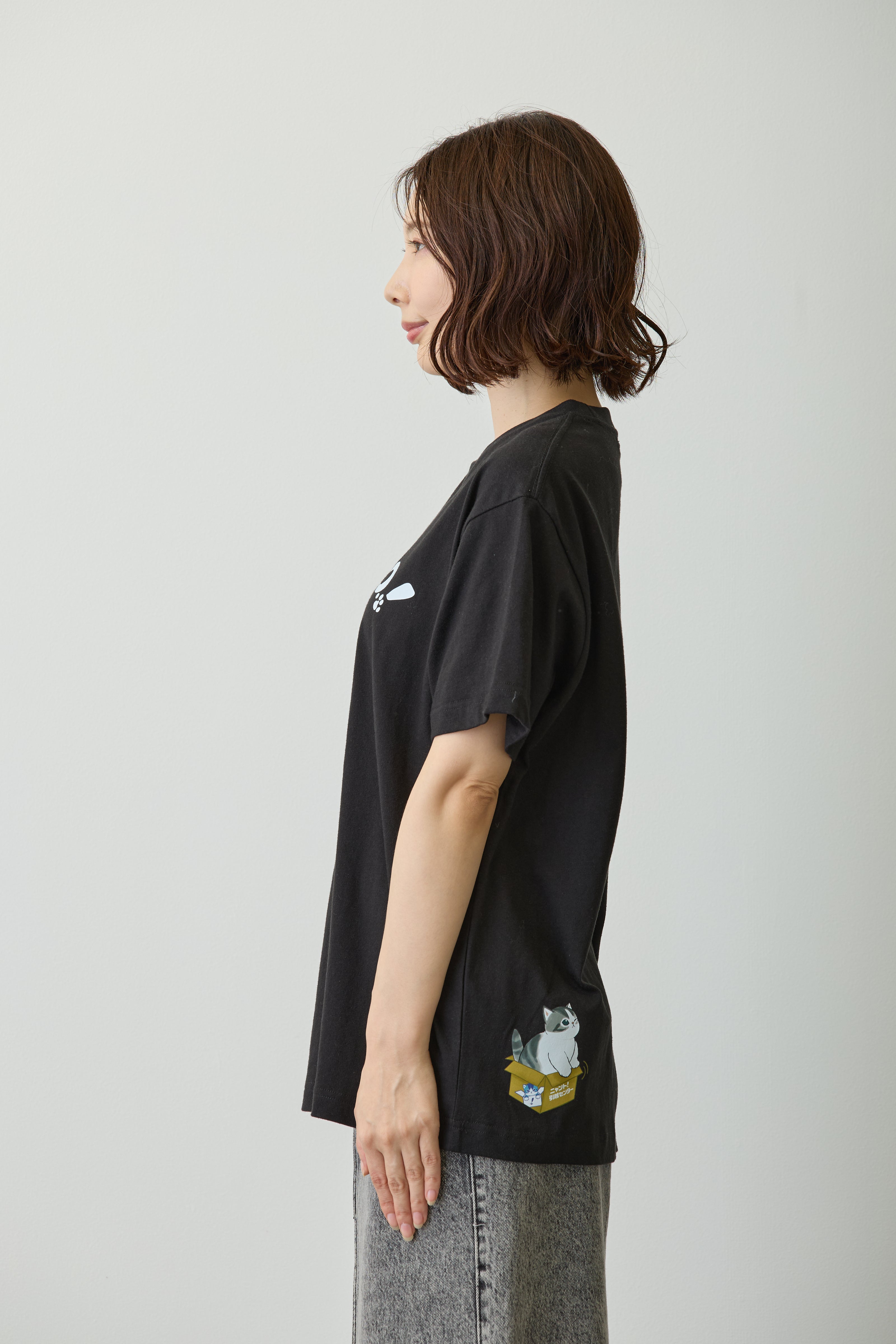 【2BUY10%OFF対象商品】mofusand Tシャツ ニャント!引越センター Nyanto! ブラック