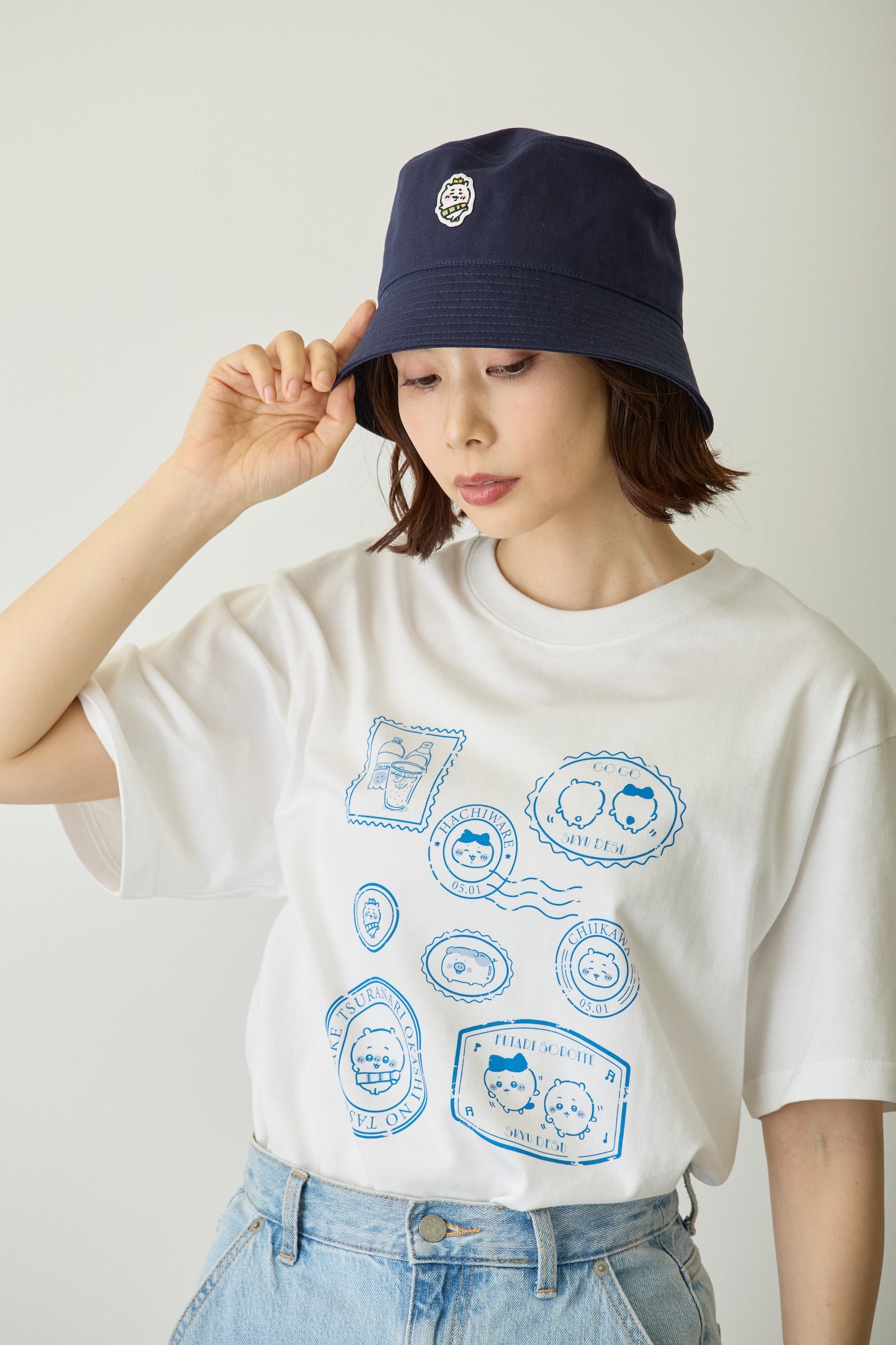 ちいかわ バケットハット 王冠 ネイビー ONE