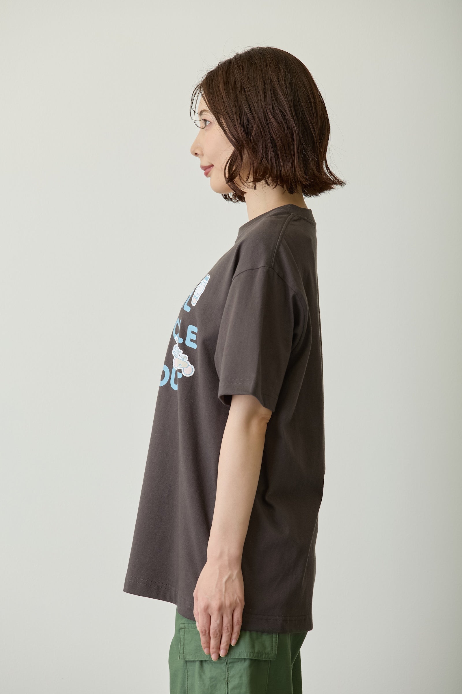 ちいかわ Tシャツ レンタサイクルでおでかけ スミ