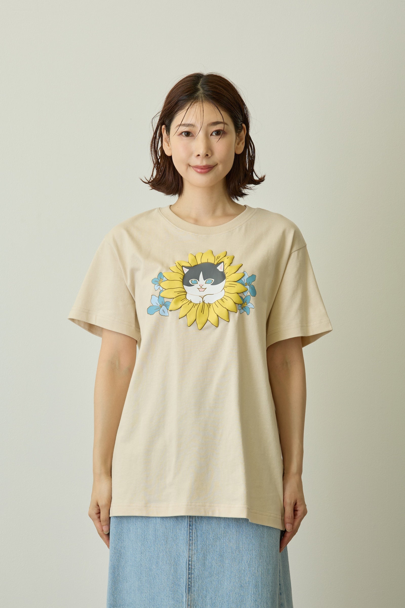 mofusand×日比谷花壇 Tシャツ サンフラワー ナチュラル
