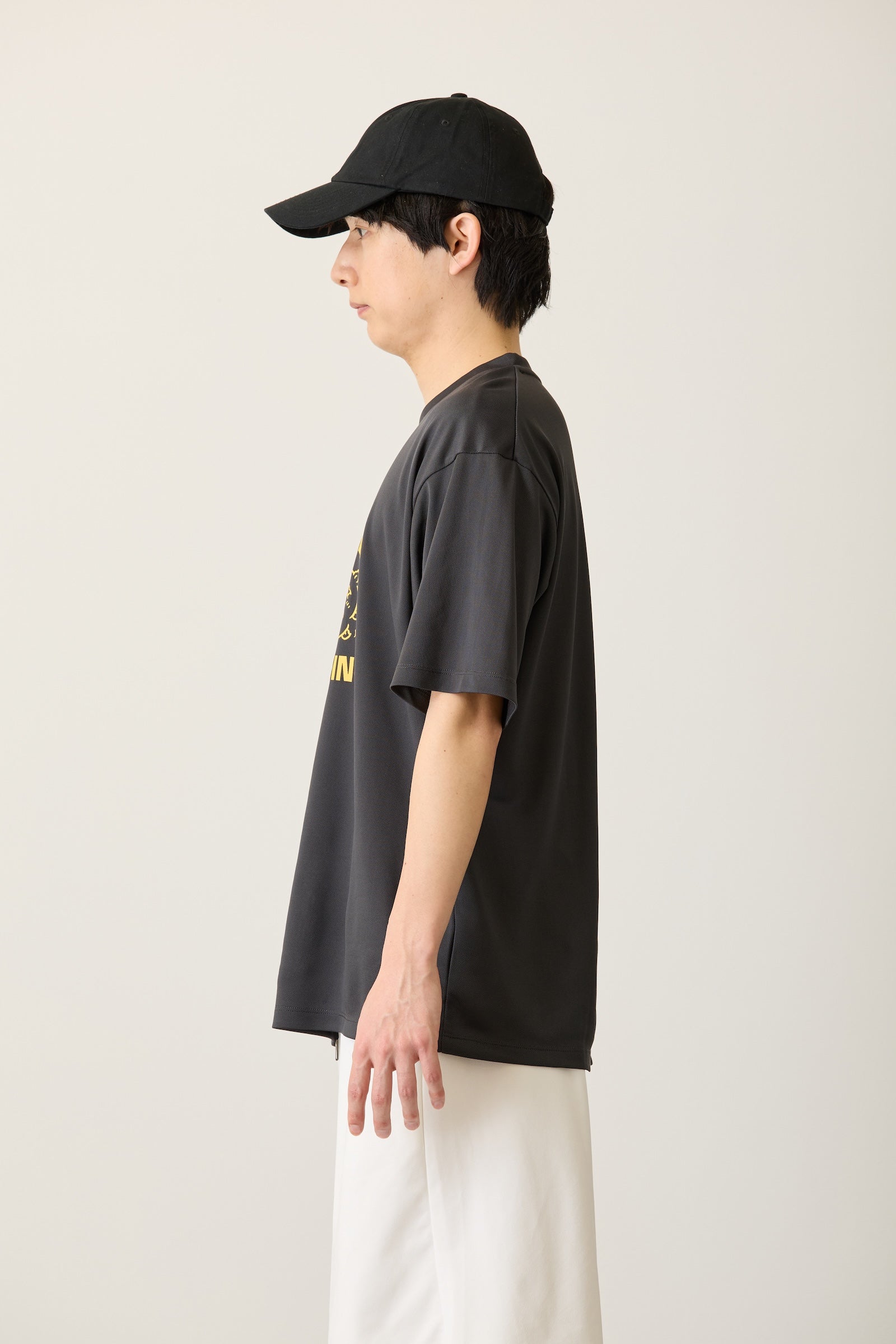 ちいかわ ドライTシャツ DANCE シーサーくりまんじゅう チャコール