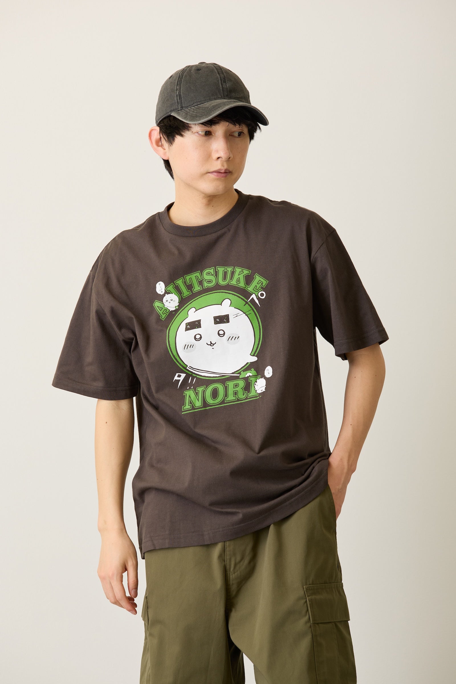 ちいかわ パックTシャツ 味付けのり/ぼっちゃりランナーズ スミ/ホワイト