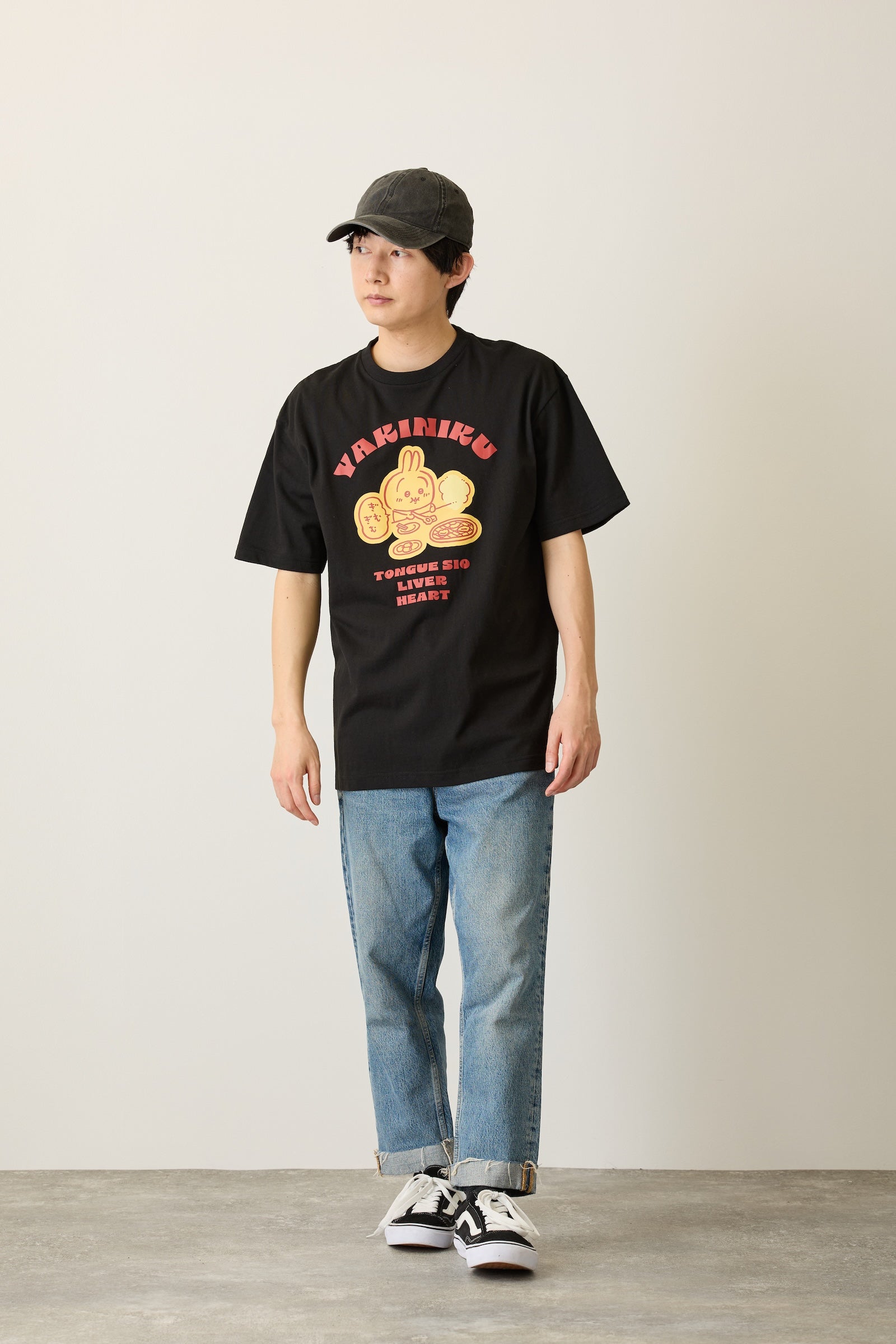 ちいかわ パックTシャツ 焼肉/屈伸 ブラック/オートミール