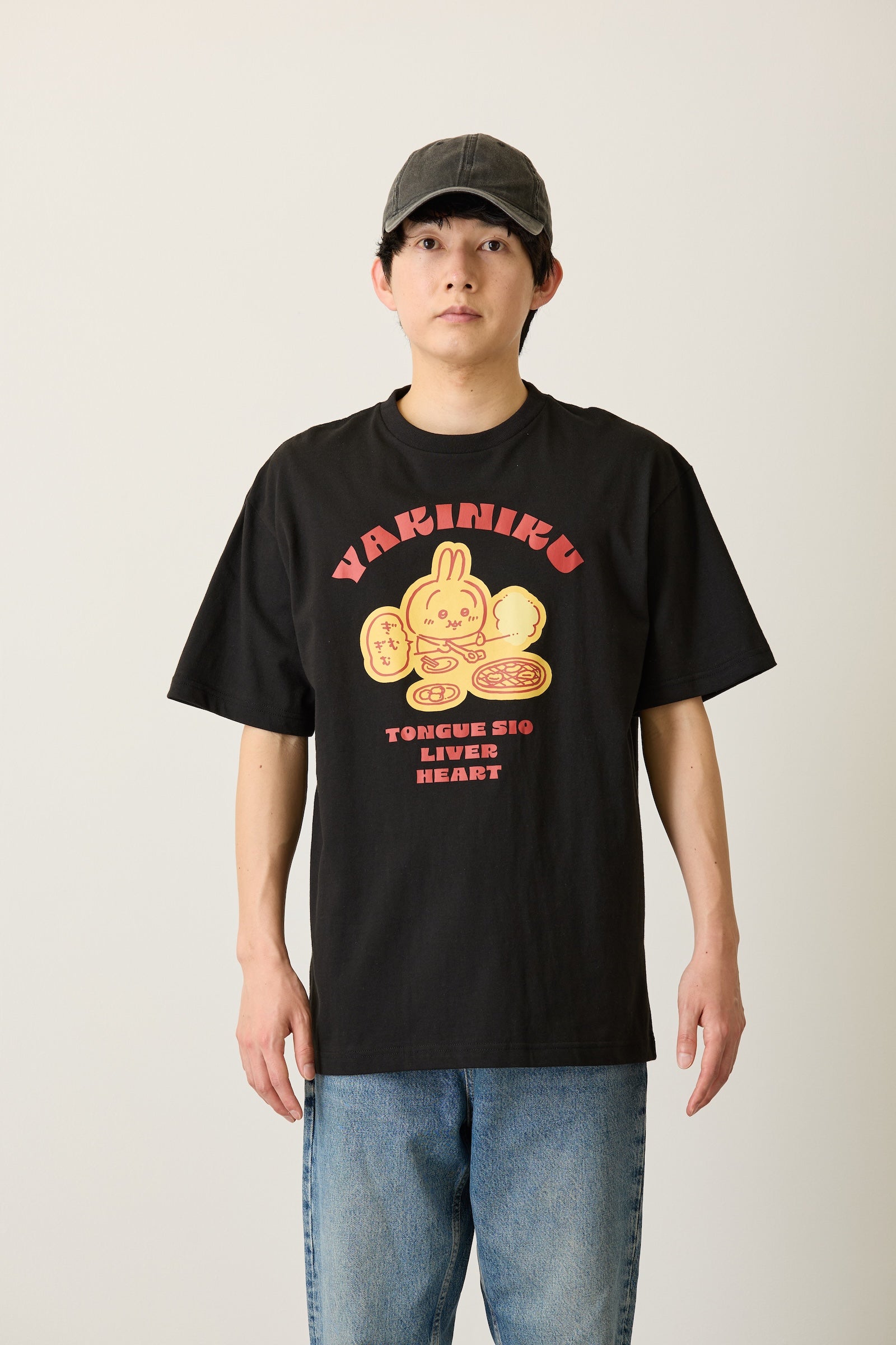 ちいかわ パックTシャツ 焼肉/屈伸 ブラック/オートミール