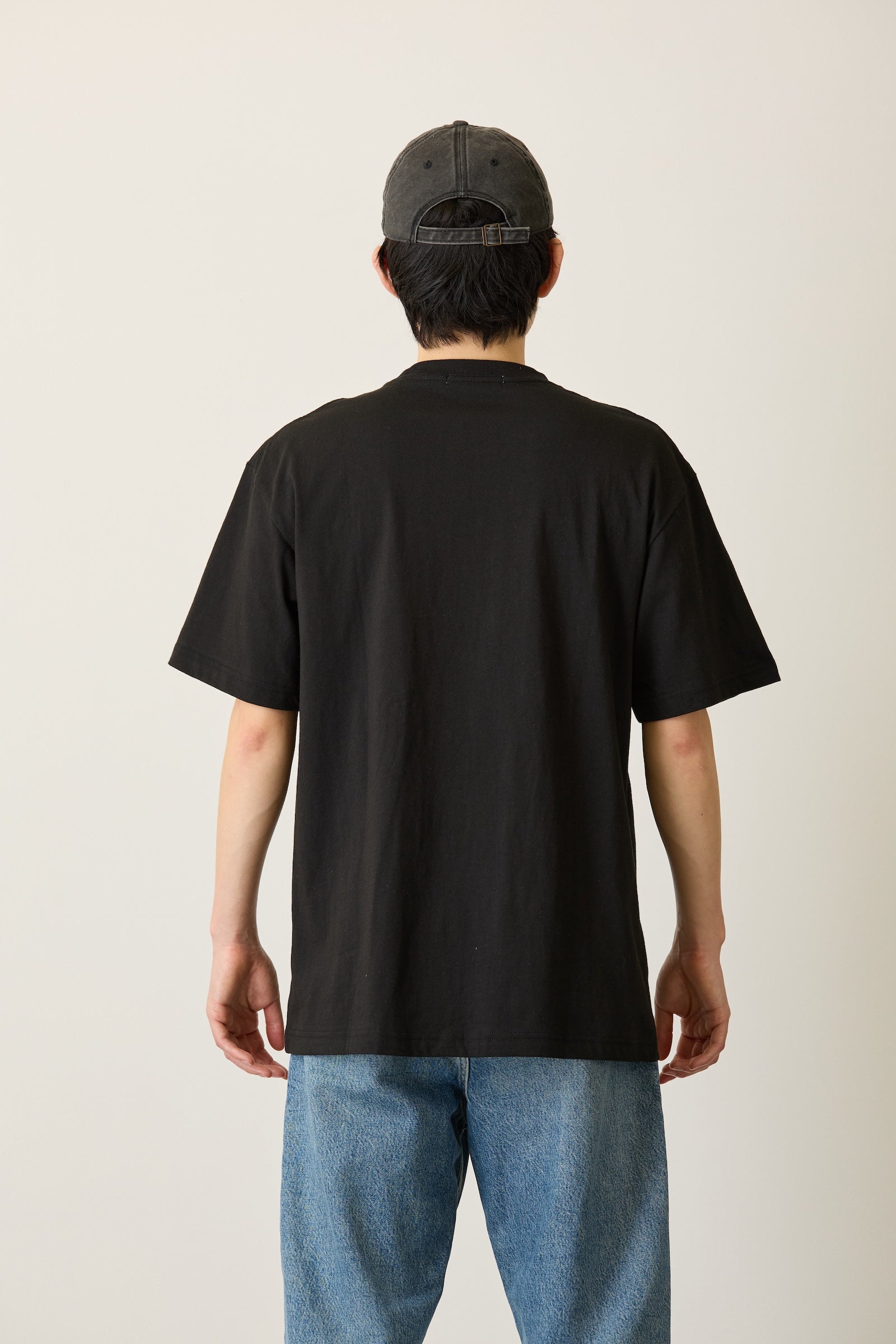 ちいかわ パックTシャツ 焼肉/屈伸 ブラック/オートミール