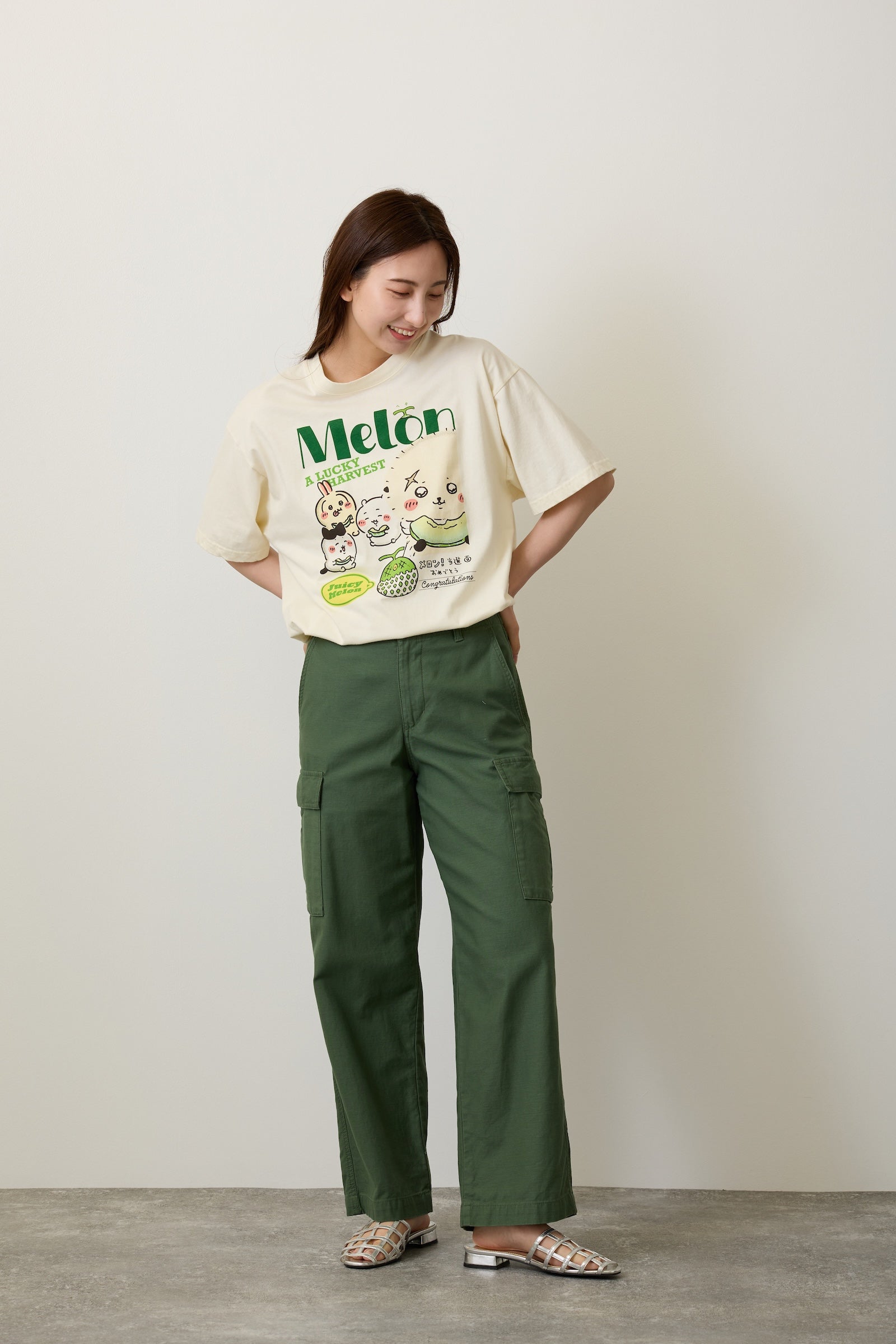 ちいかわ Tシャツ メロン クリーム